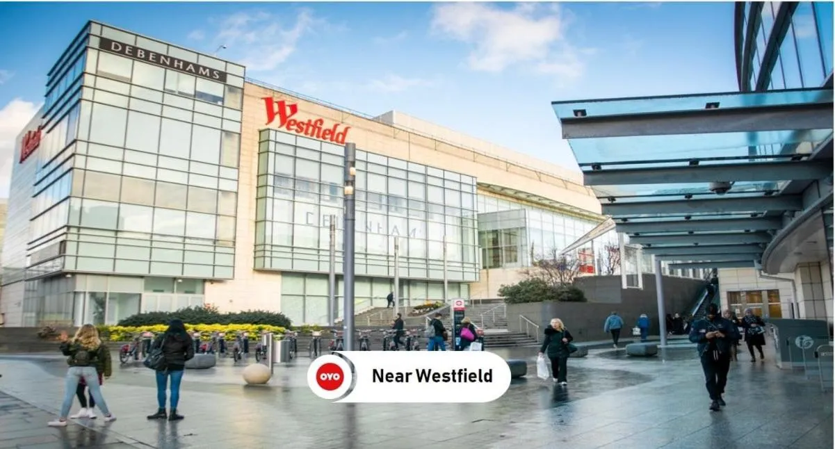 Nearby landmark in Abbey Hotel, London Shepherd's Bush Market