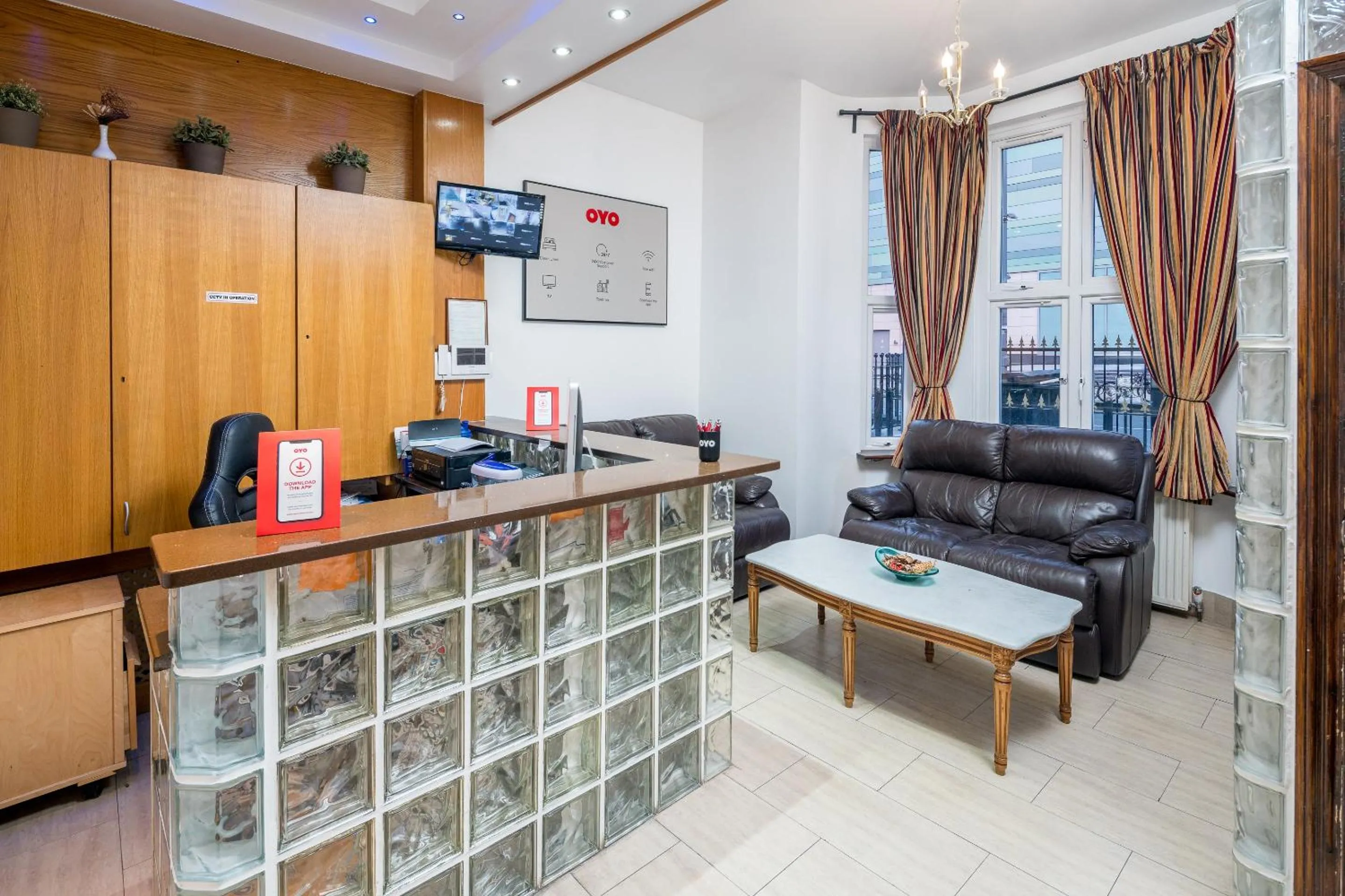 Lobby or reception in Abbey Hotel, London Shepherd's Bush Market