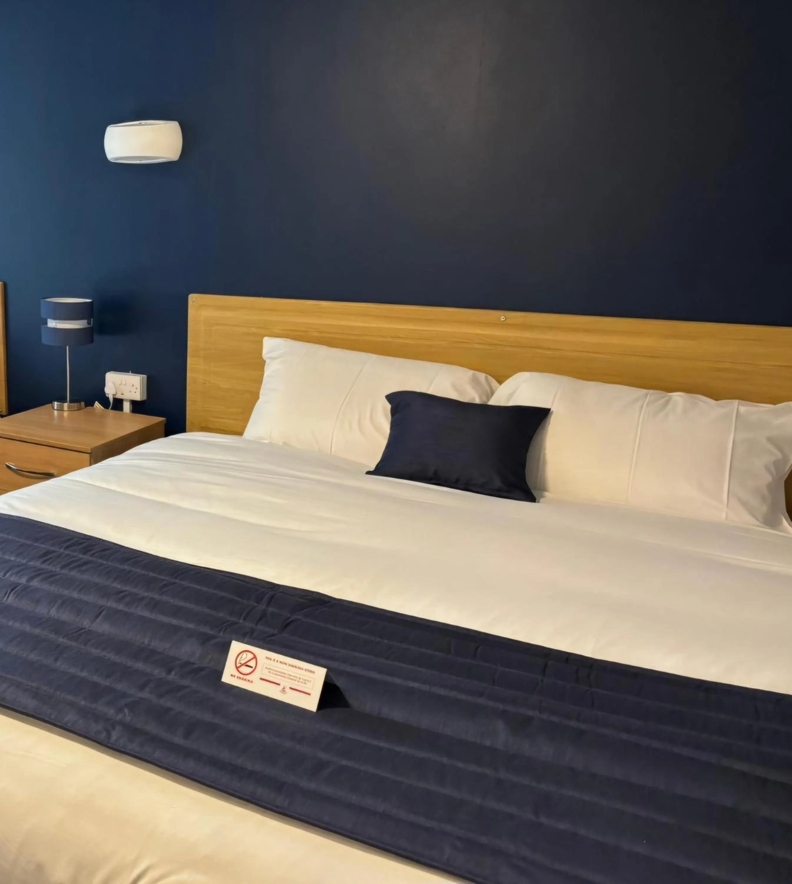 Bed in Britannia Hotel Wigan