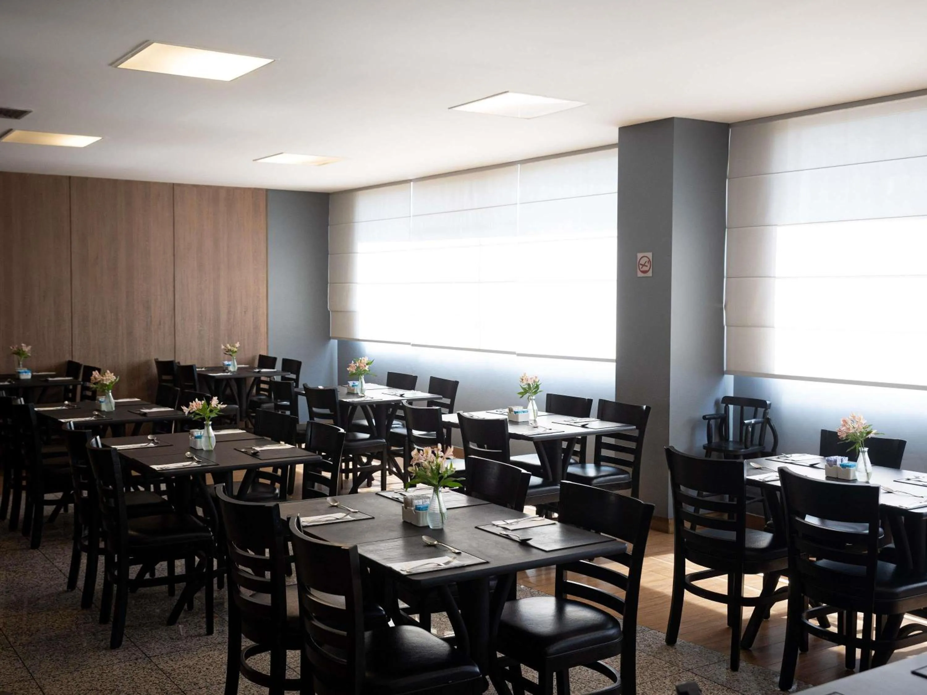 Restaurant/places to eat in Mercure Belo Horizonte Savassi