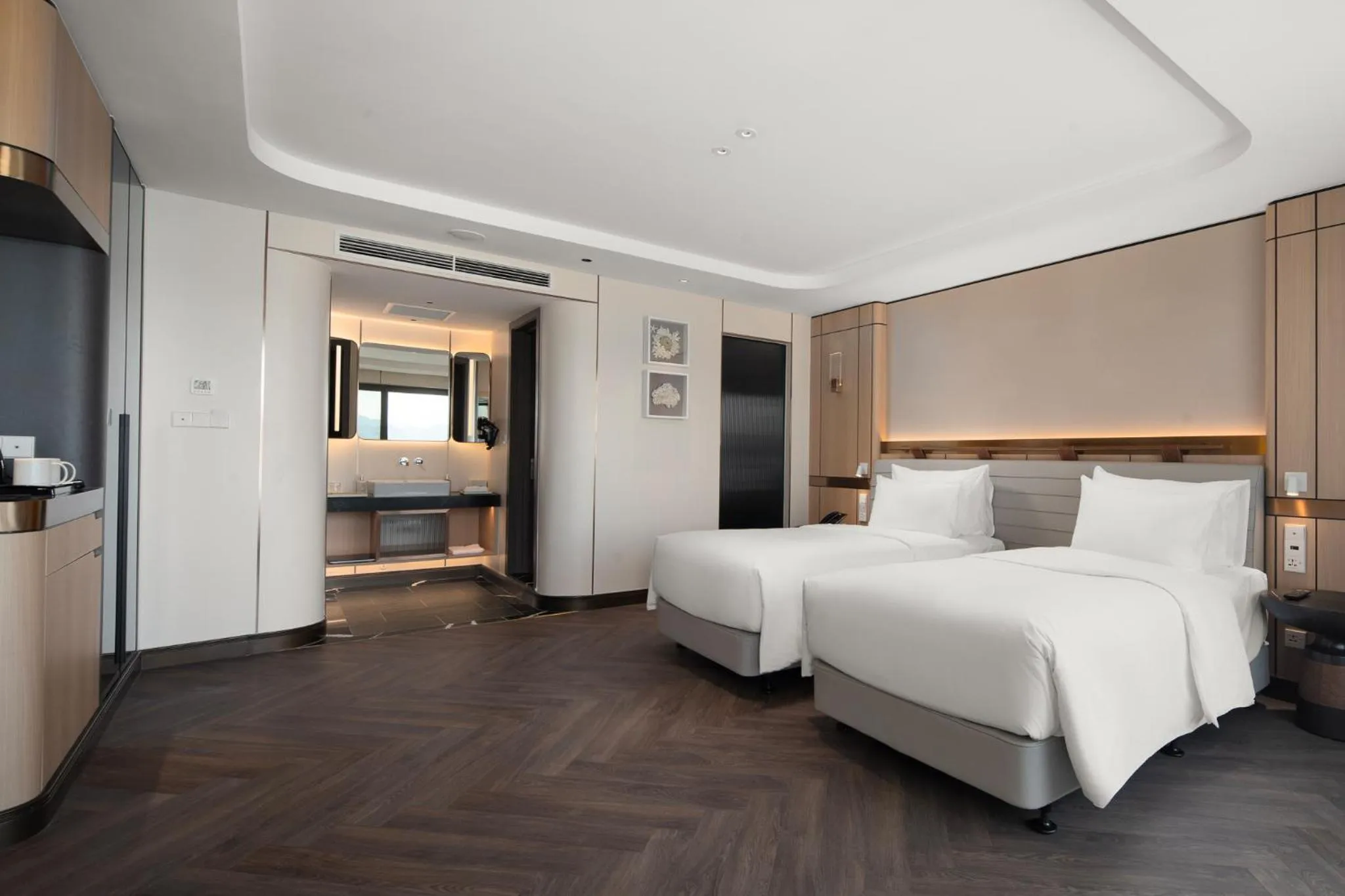 Photo of the whole room, Bed in Grand Pioneers Halong Bay Cruise 2