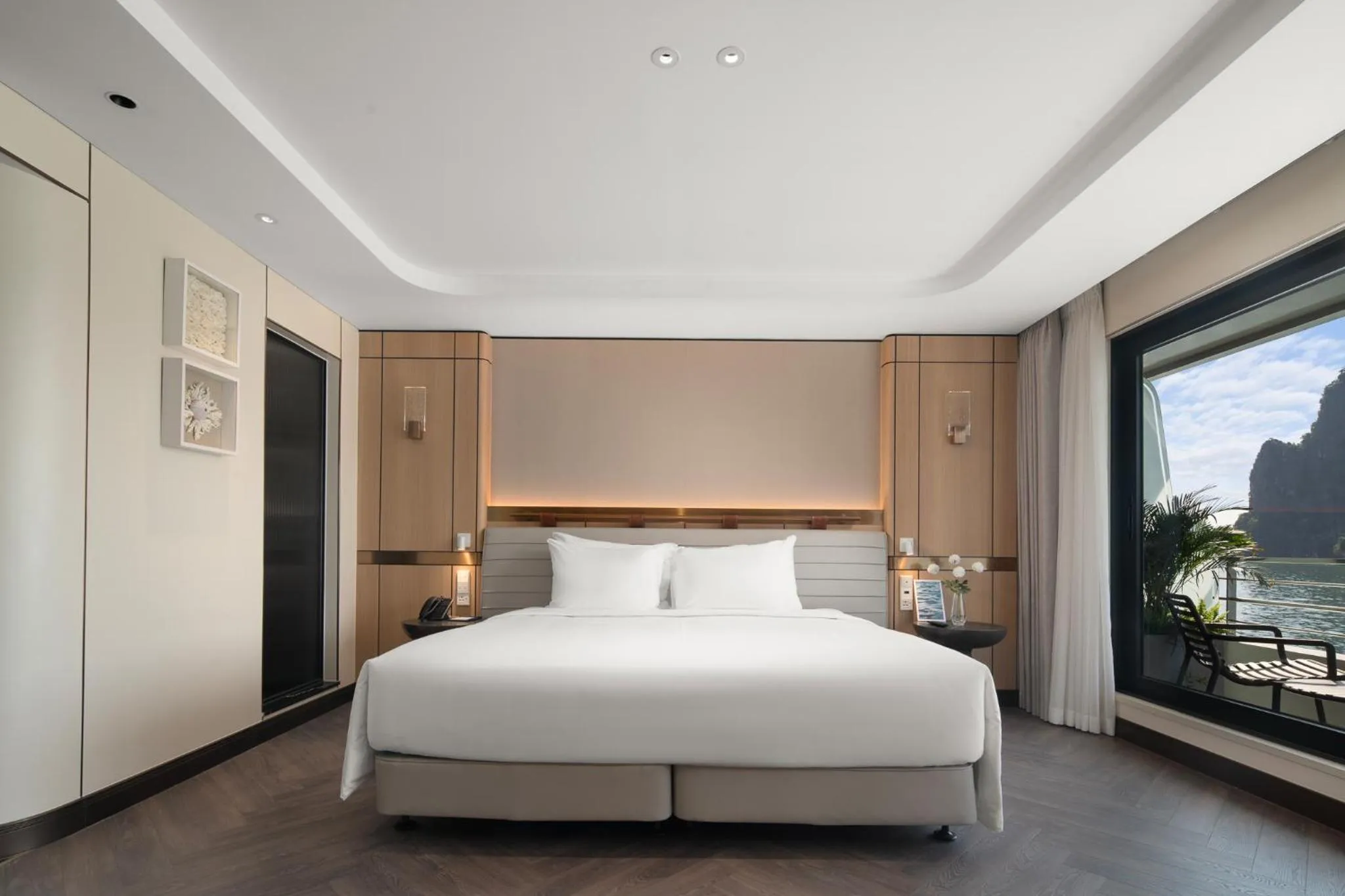 Photo of the whole room, Bed in Grand Pioneers Halong Bay Cruise 2