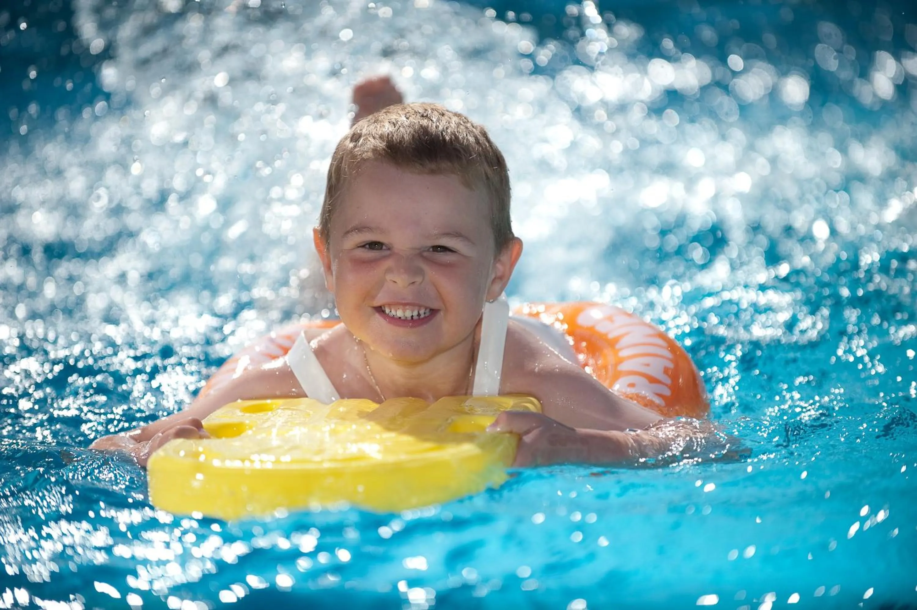 Swimming pool in Kinderhotel Laderhof