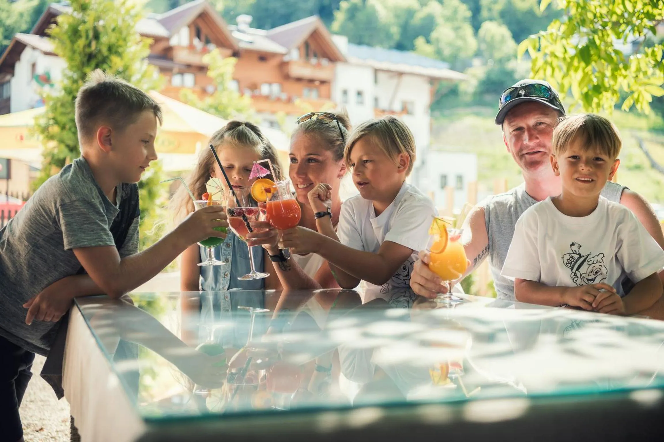 group of guests in Kinderhotel Laderhof