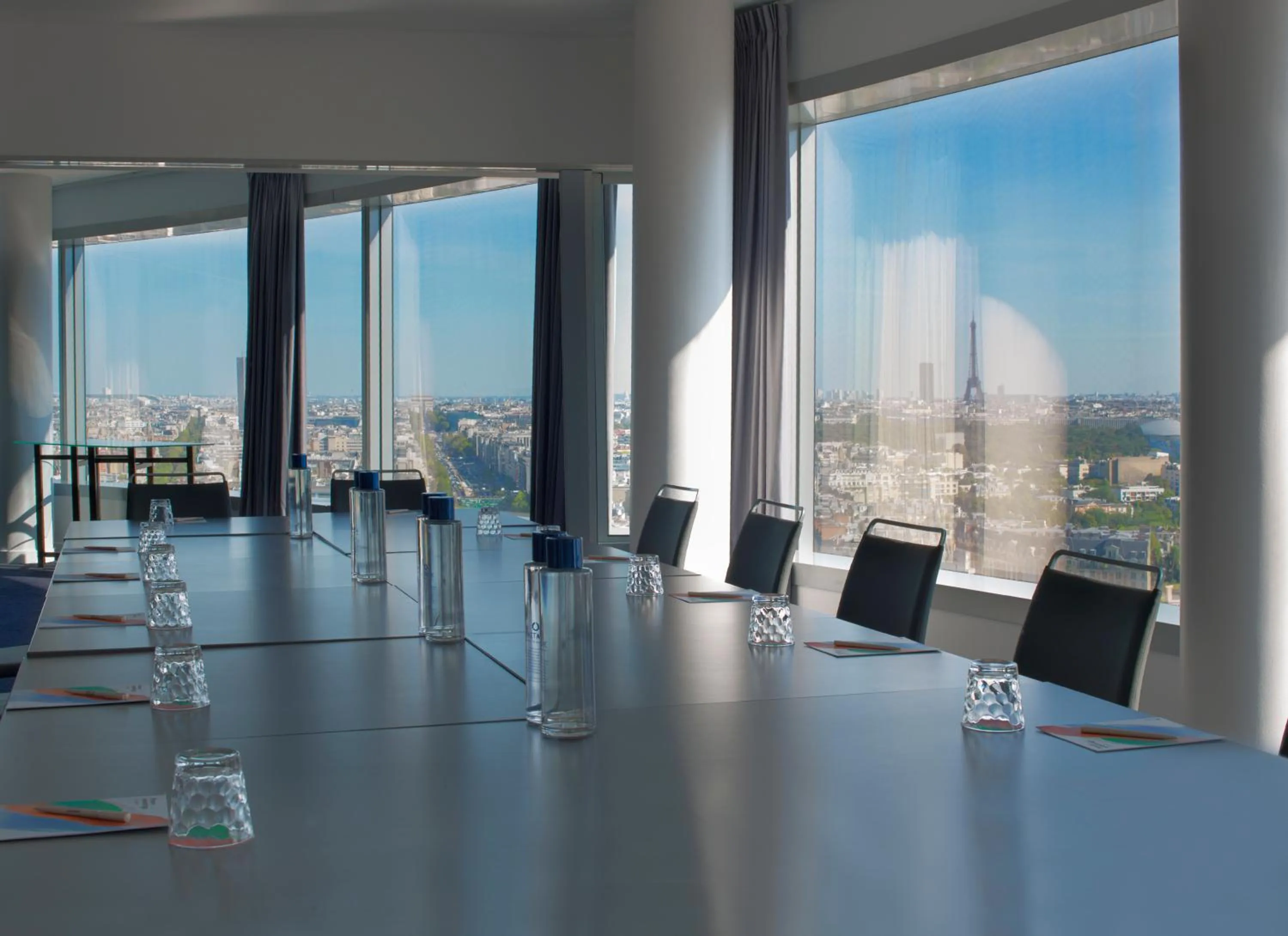 Meeting/conference room in Melia Paris La Defense
