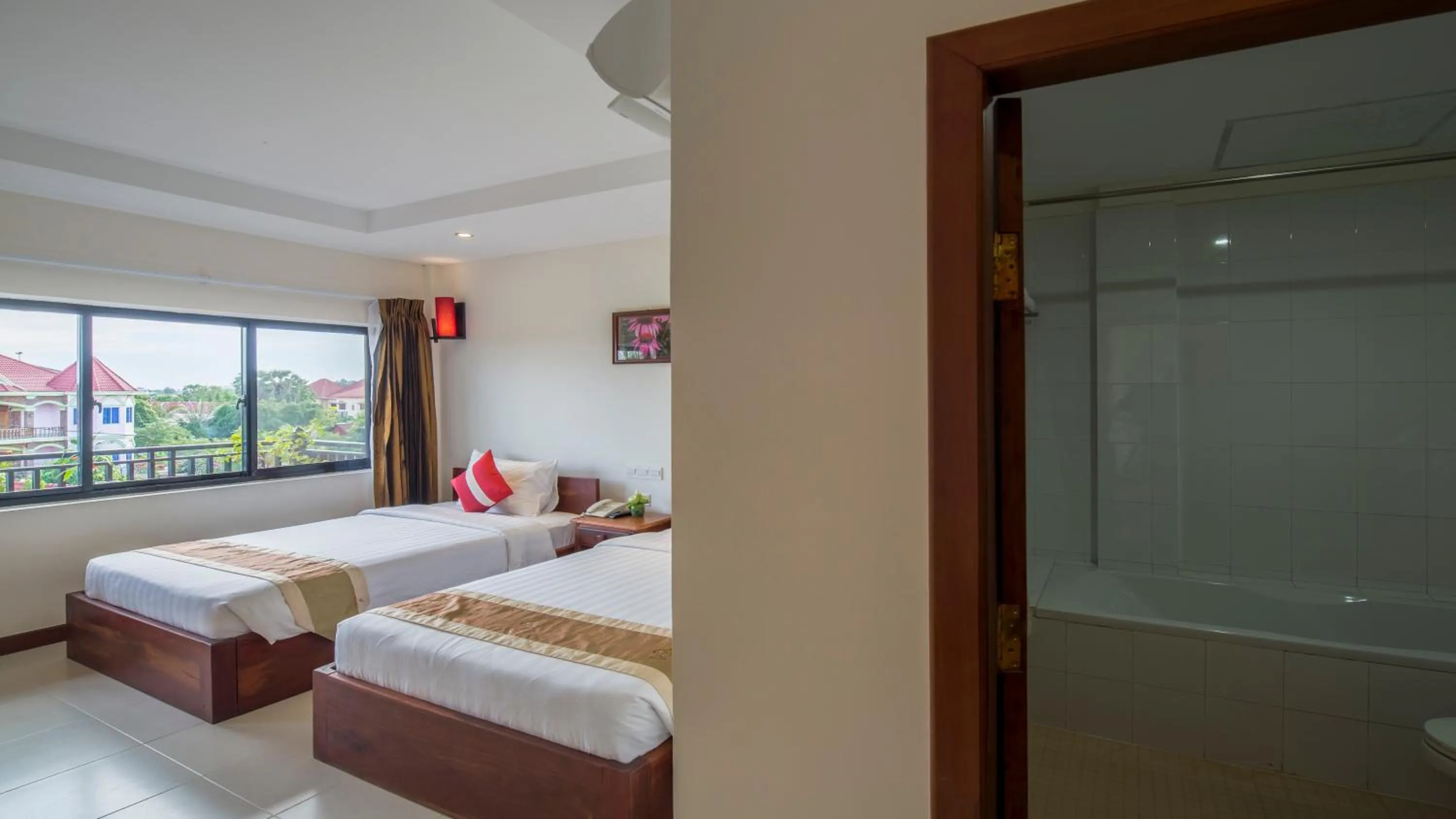 Bedroom, Bed in Kouprey Hotel