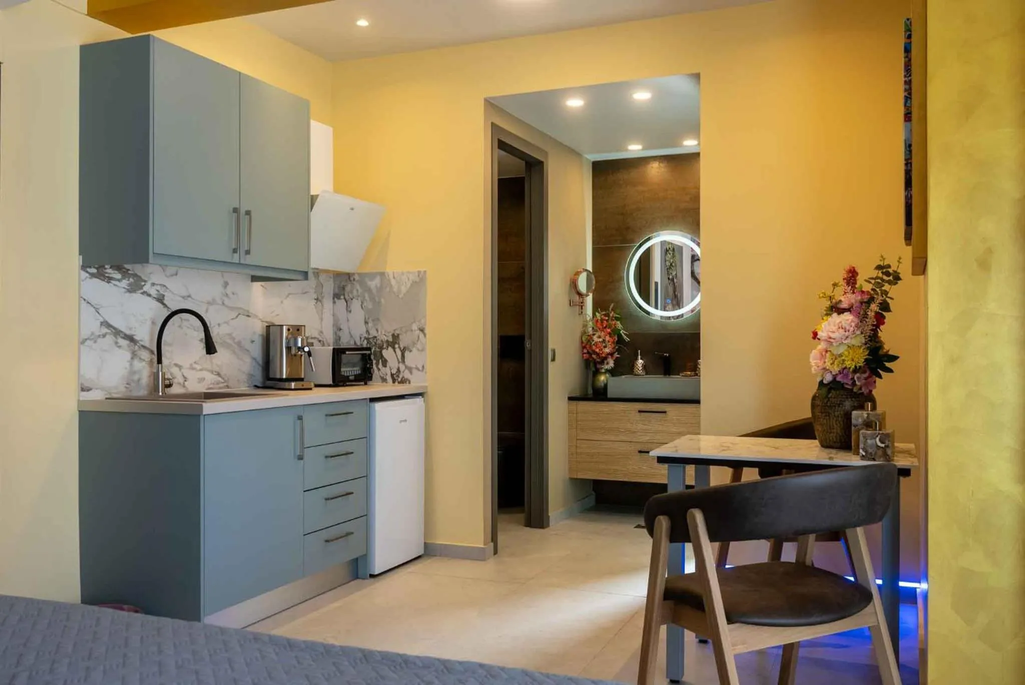 Kitchen or kitchenette in La Rêve Luxury Apartments with Private Jacuzzi