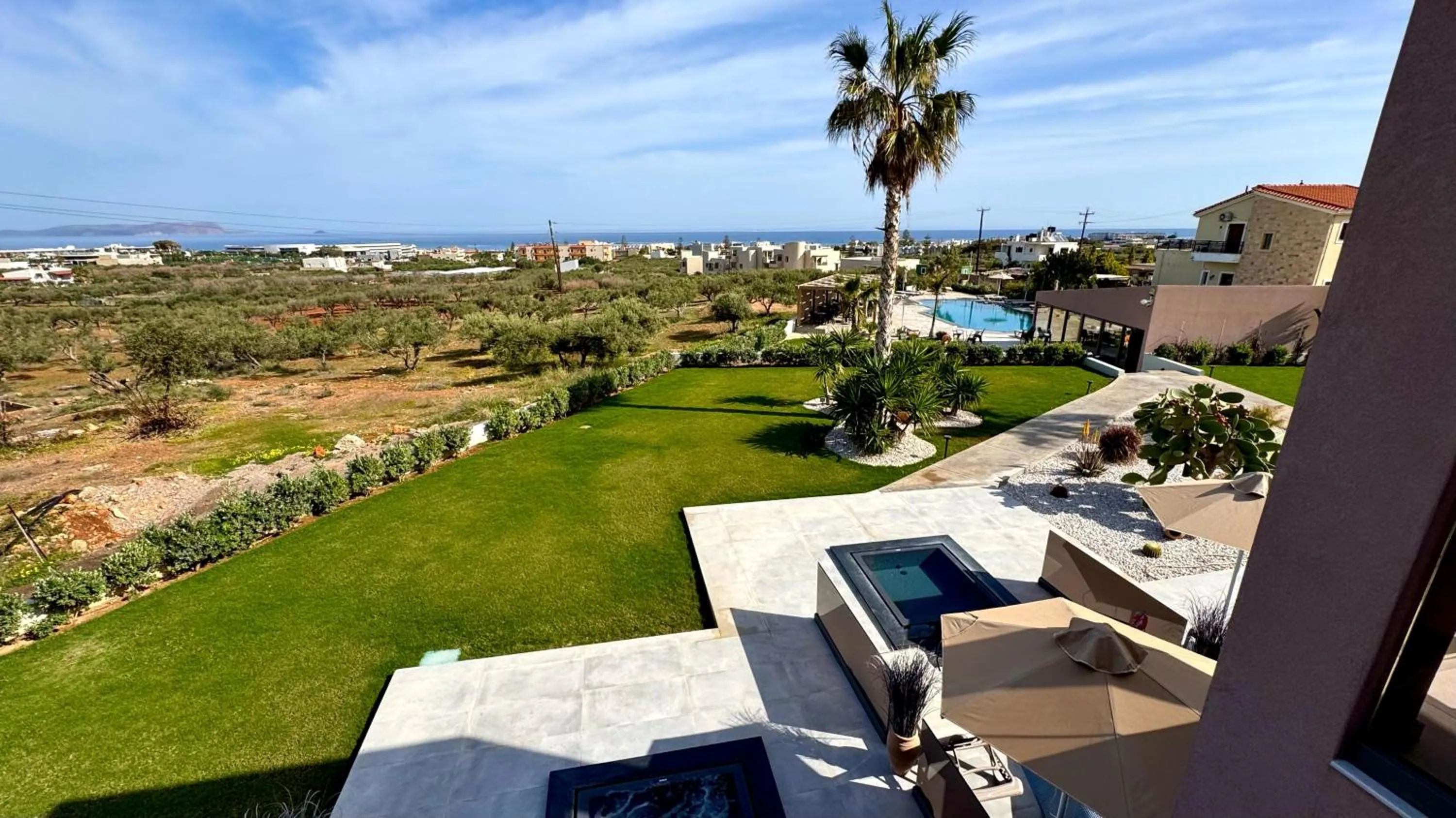 Natural landscape in La Rêve Luxury Apartments with Private Jacuzzi