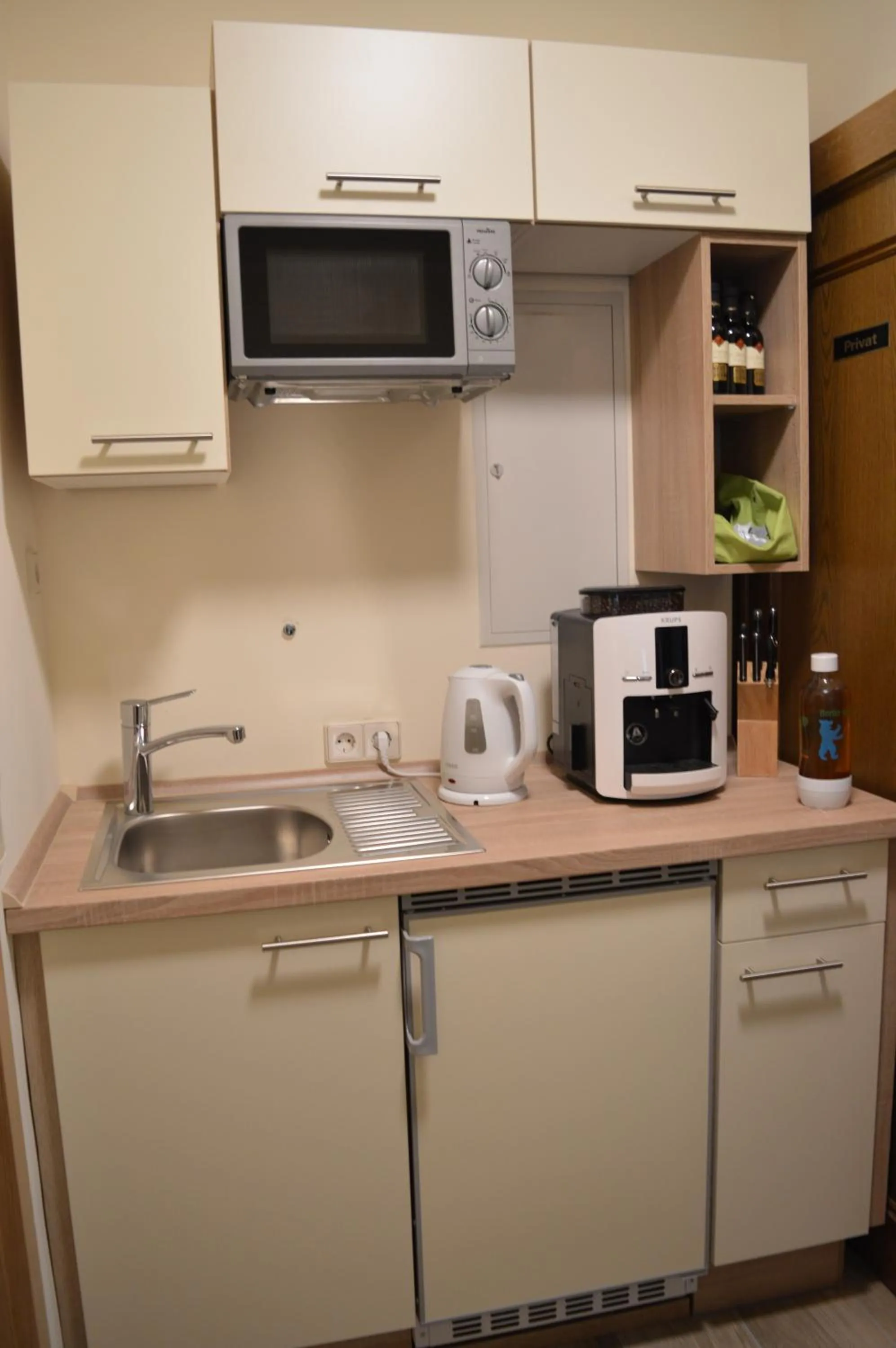 Coffee/tea facilities in Landhaus Zum Heidewanderer mit THERMEplus