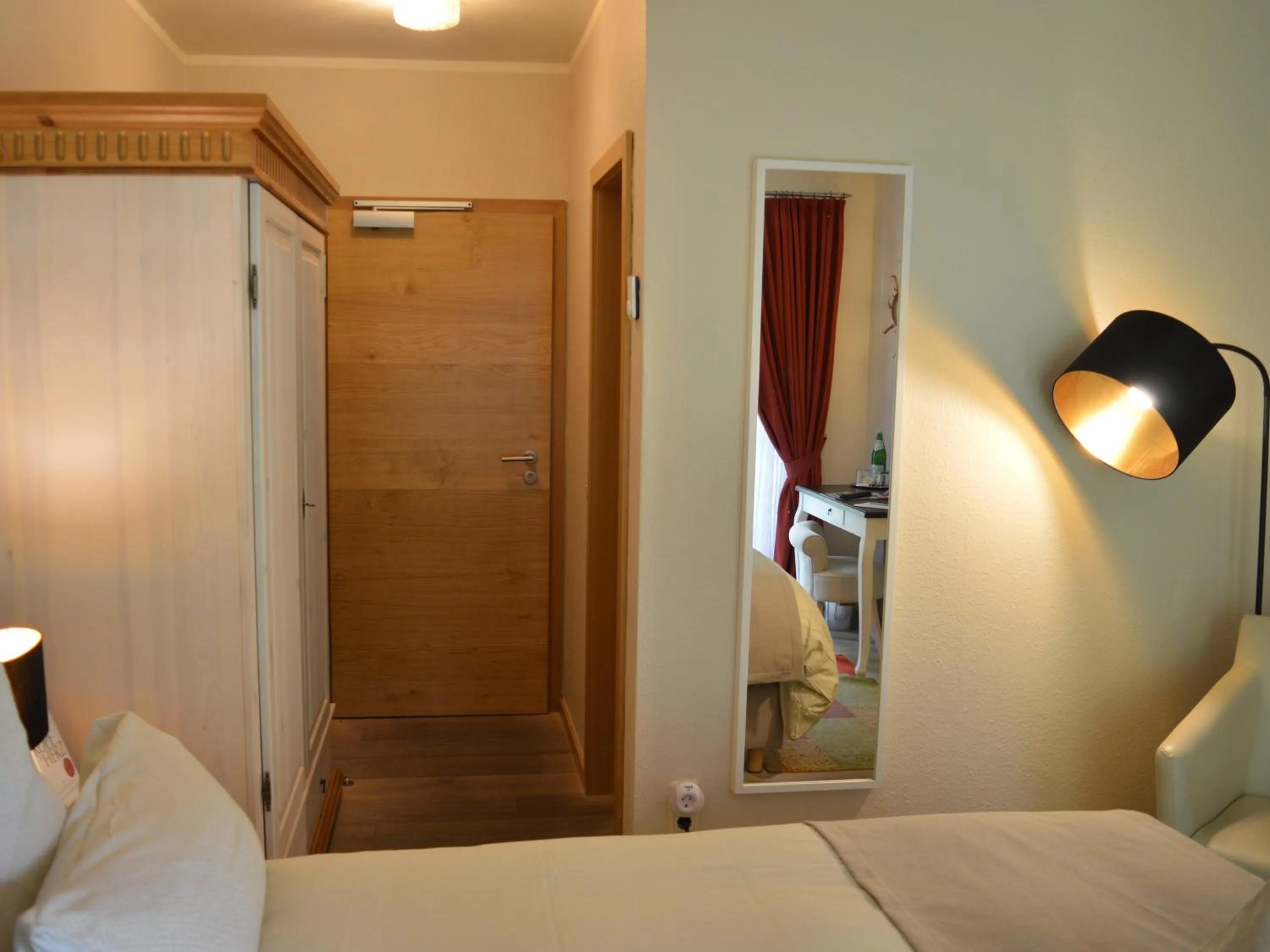 Photo of the whole room, Bed in Landhaus Zum Heidewanderer mit THERMEplus