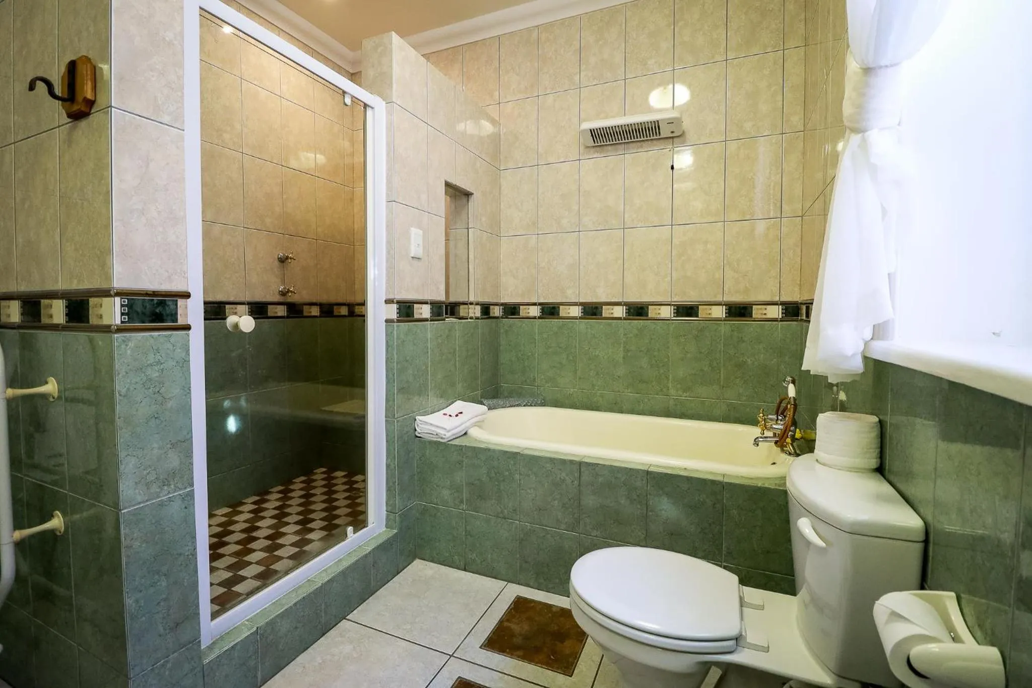 Shower in Altes Landhaus Country Lodge