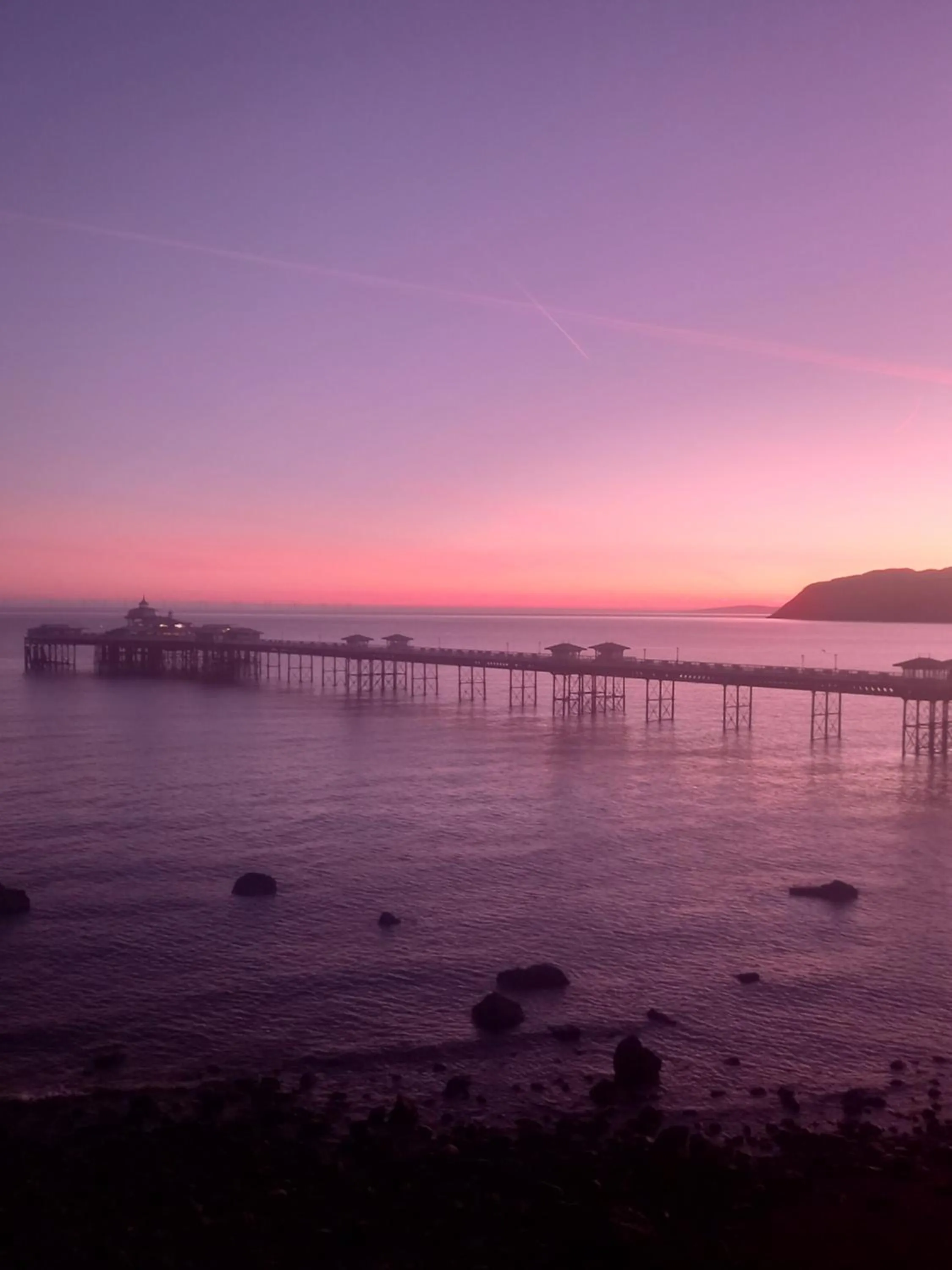 Sunrise in Glan Y Mor Hotel (Adult Only)