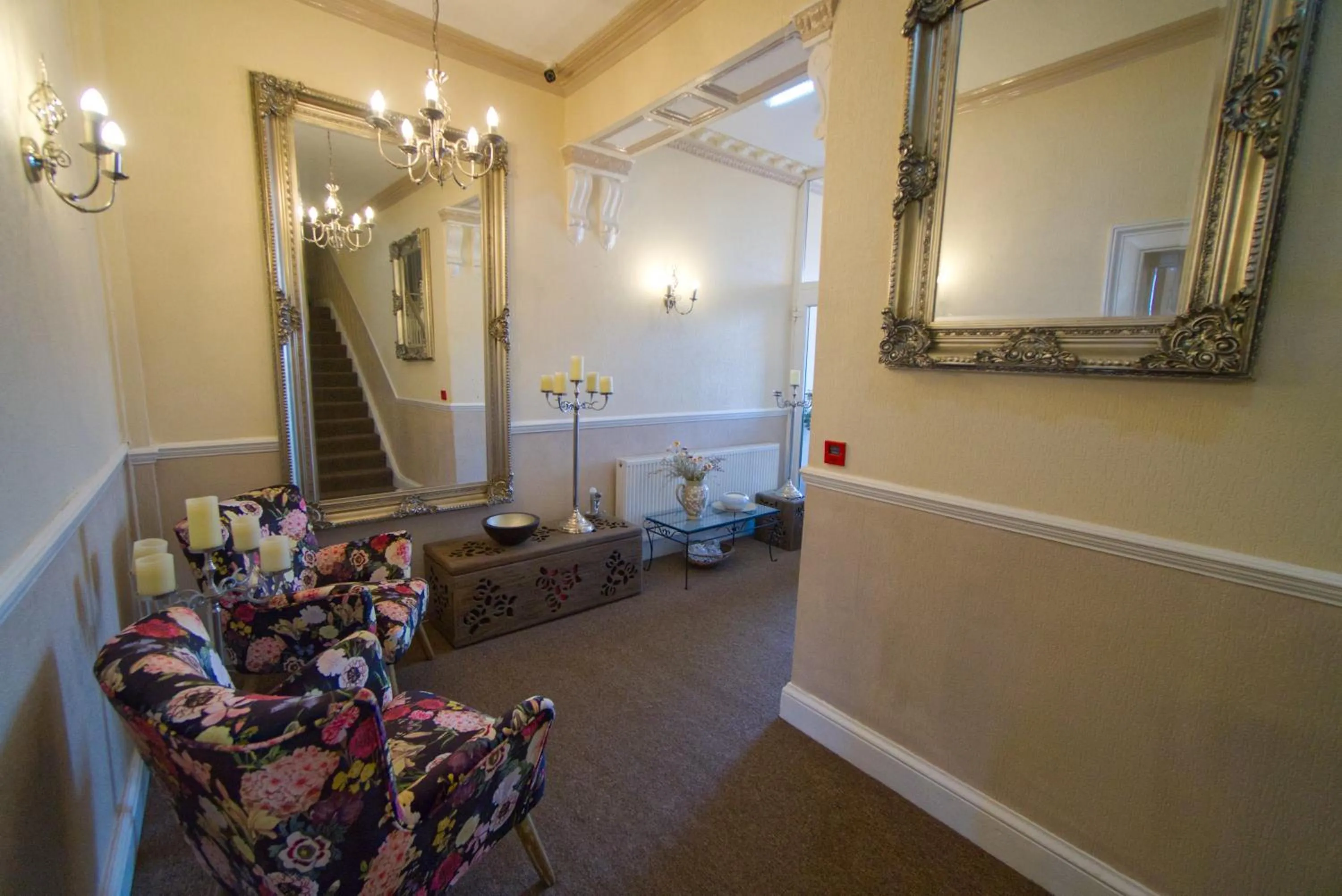 Facade/entrance in Glan Y Mor Hotel (Adult Only)