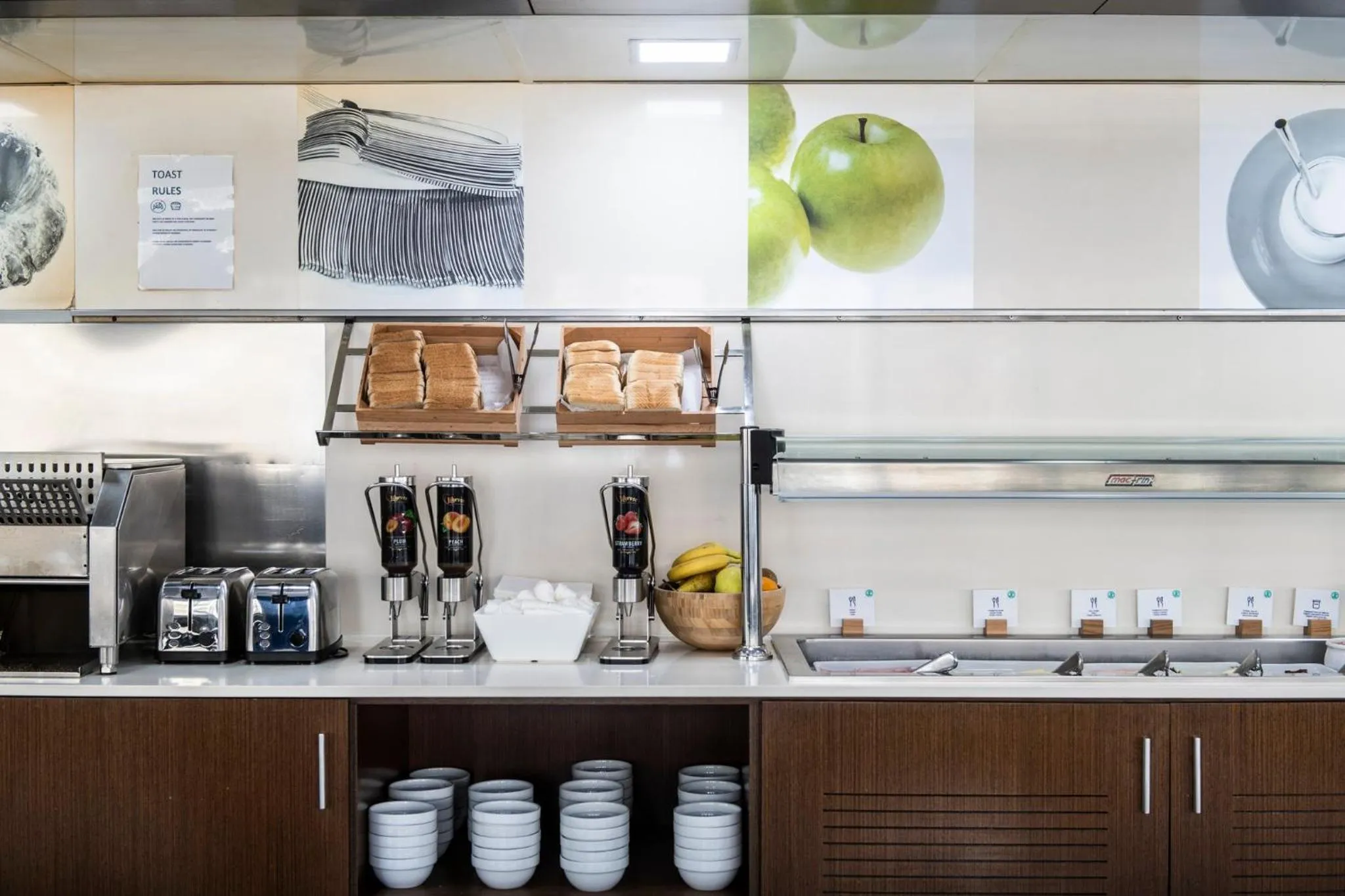 Breakfast in Holiday Inn Express Barcelona City 22@ by IHG