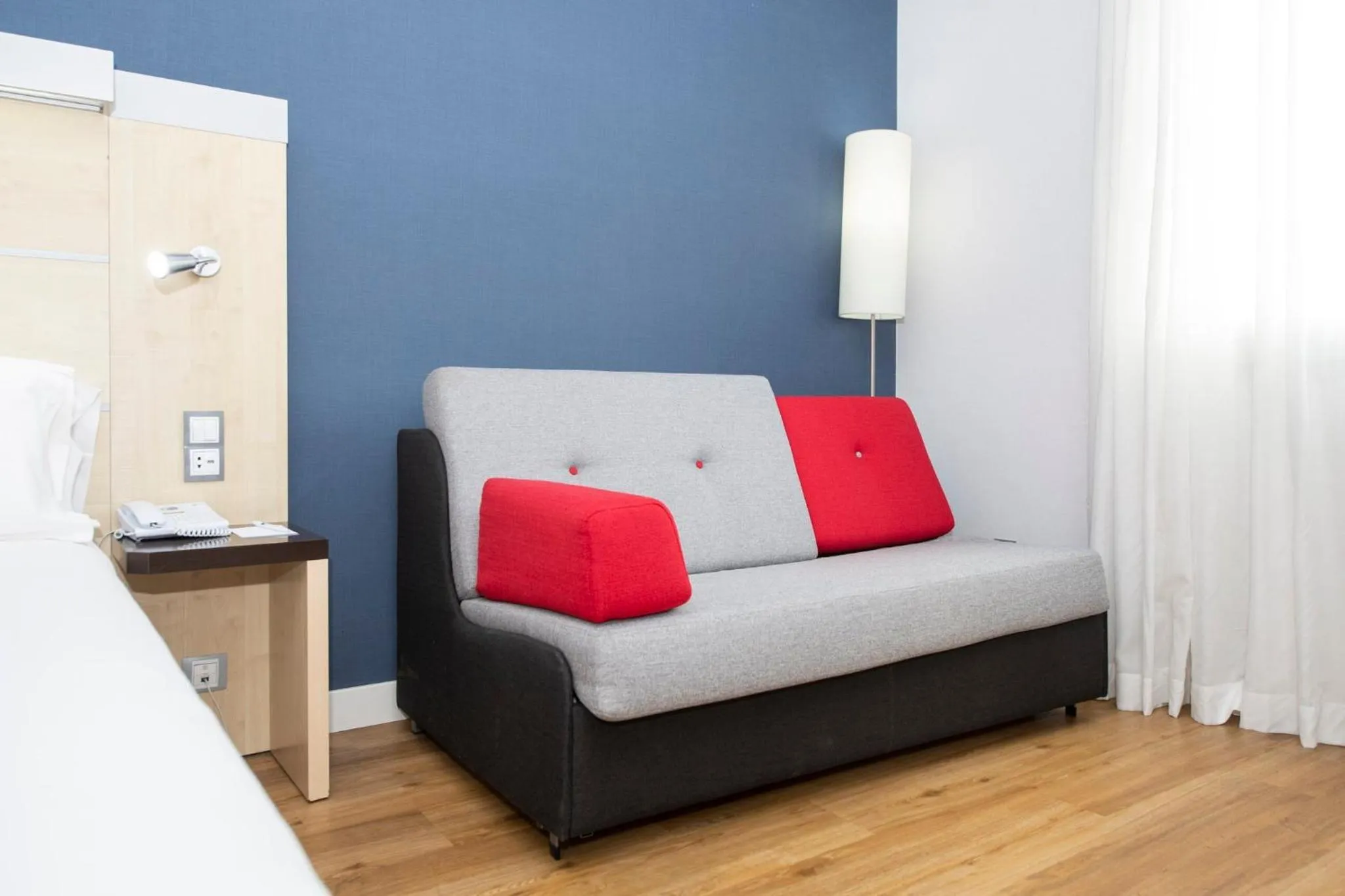 Bedroom, Bed in Holiday Inn Express Barcelona City 22@ by IHG