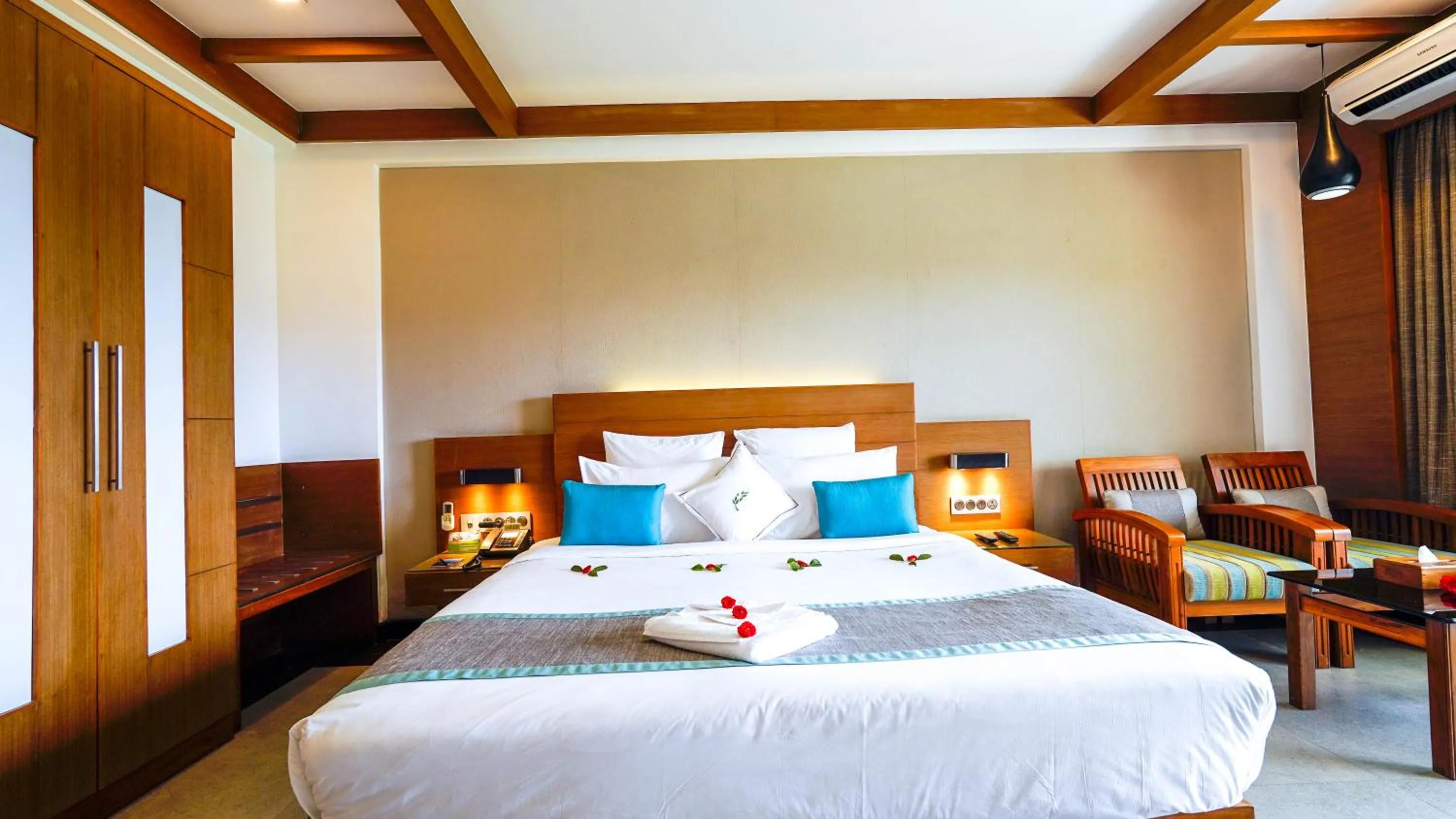 Bed in Chandys Windy Woods Munnar