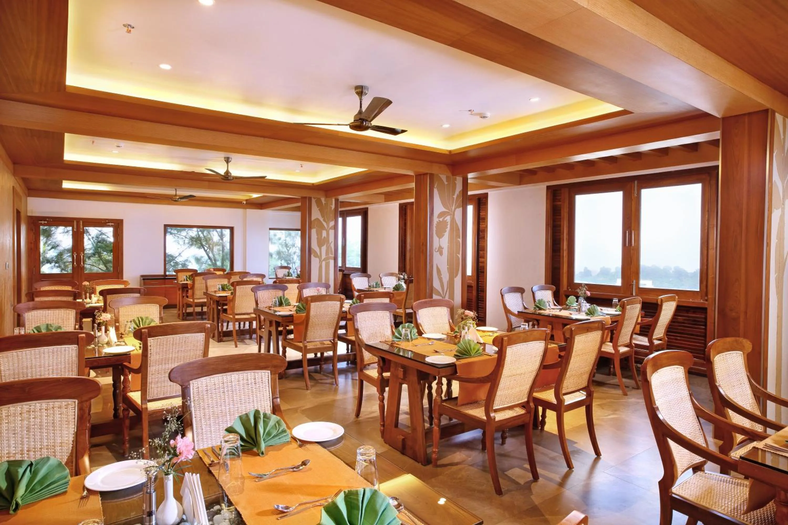 Restaurant/places to eat in Chandys Windy Woods Munnar