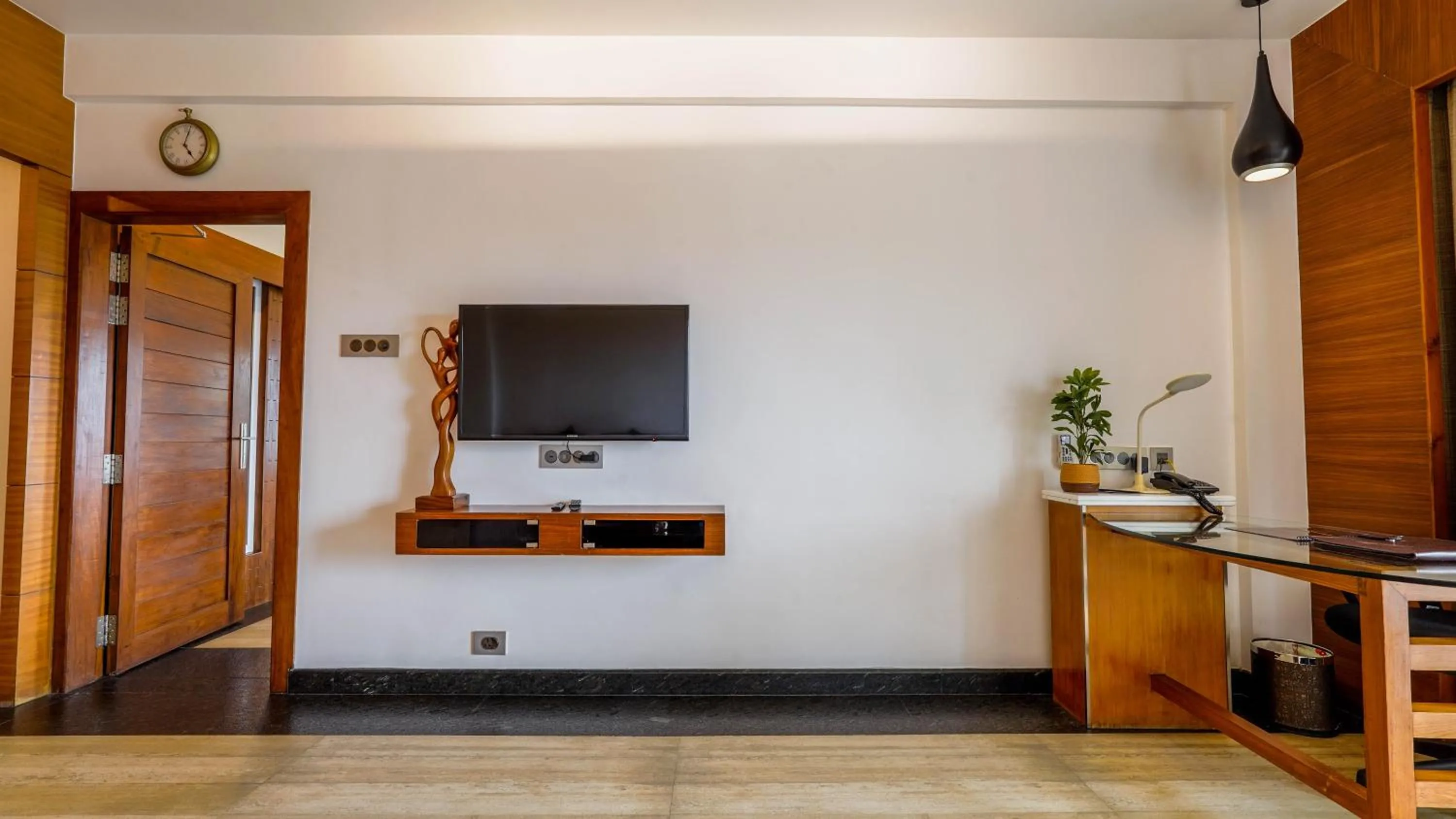 Living room in Chandys Windy Woods Munnar