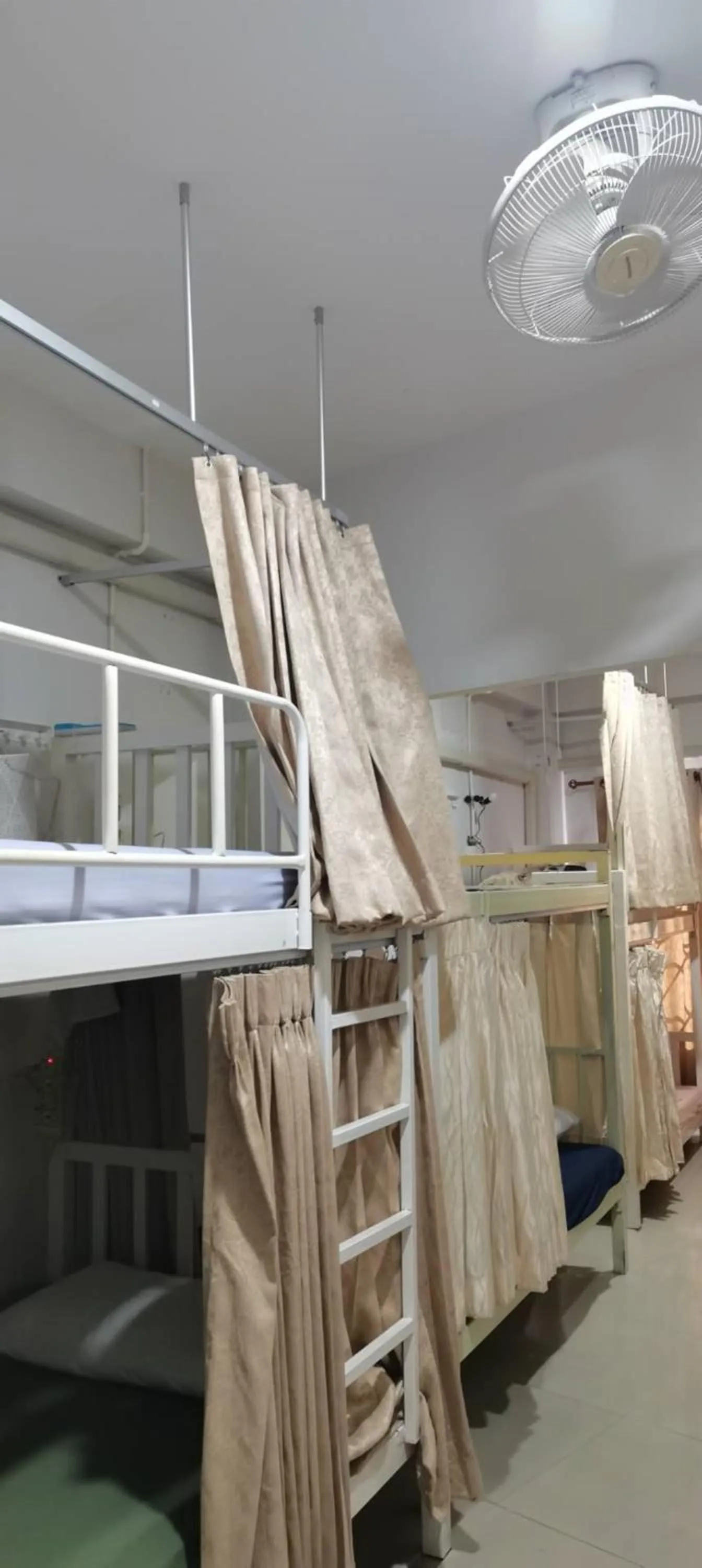 Photo of the whole room, Bed in Chiangmai Gate Capsule Hostel