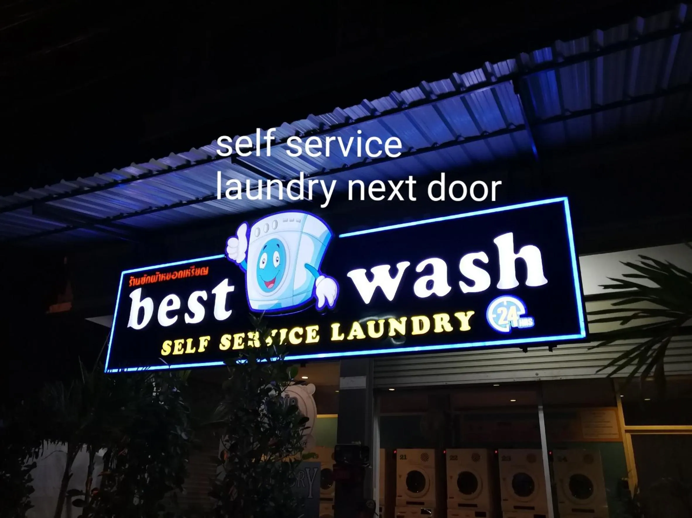 Neighbourhood in Chiangmai Gate Capsule Hostel