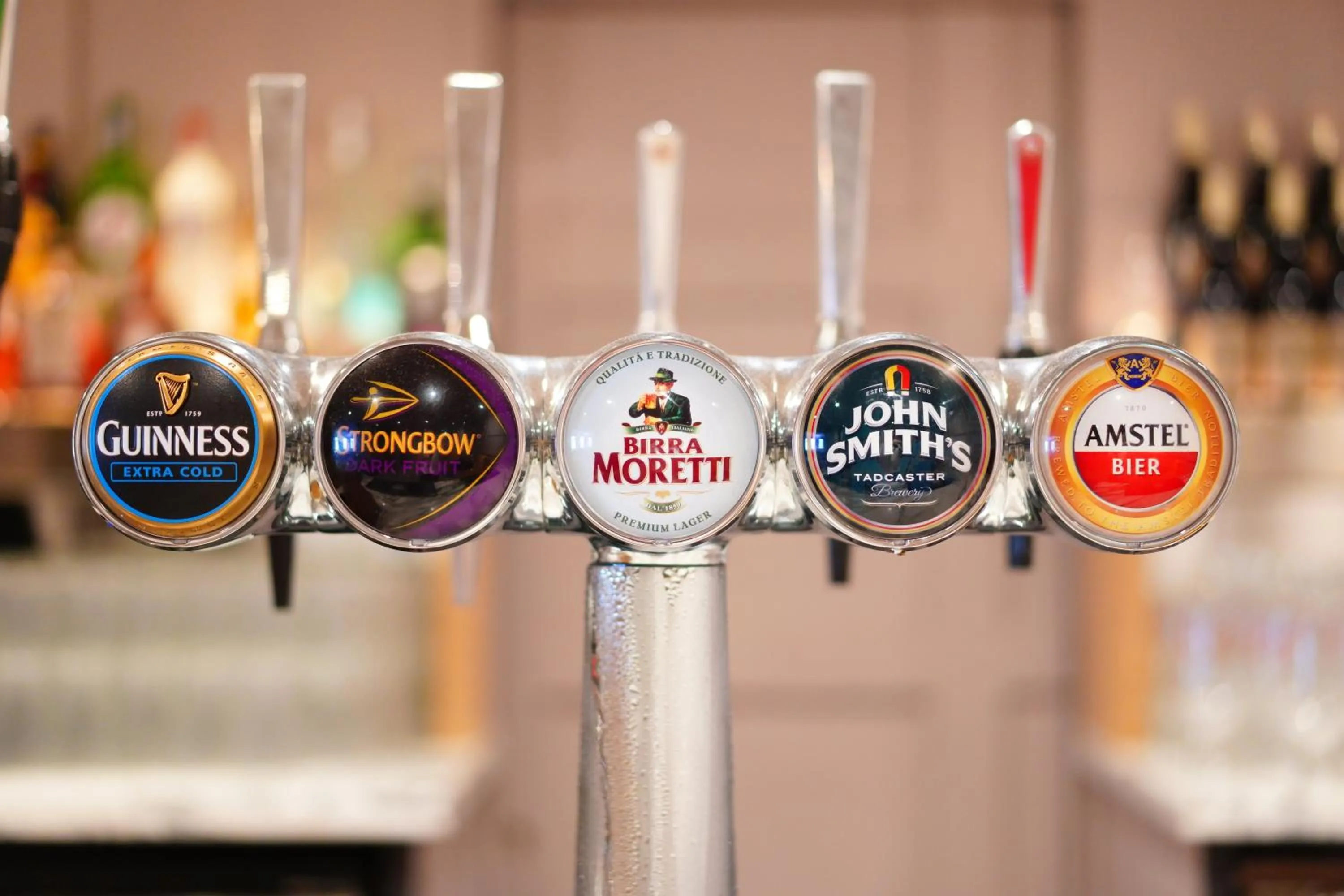 Lounge or bar in Strathaven Hotel