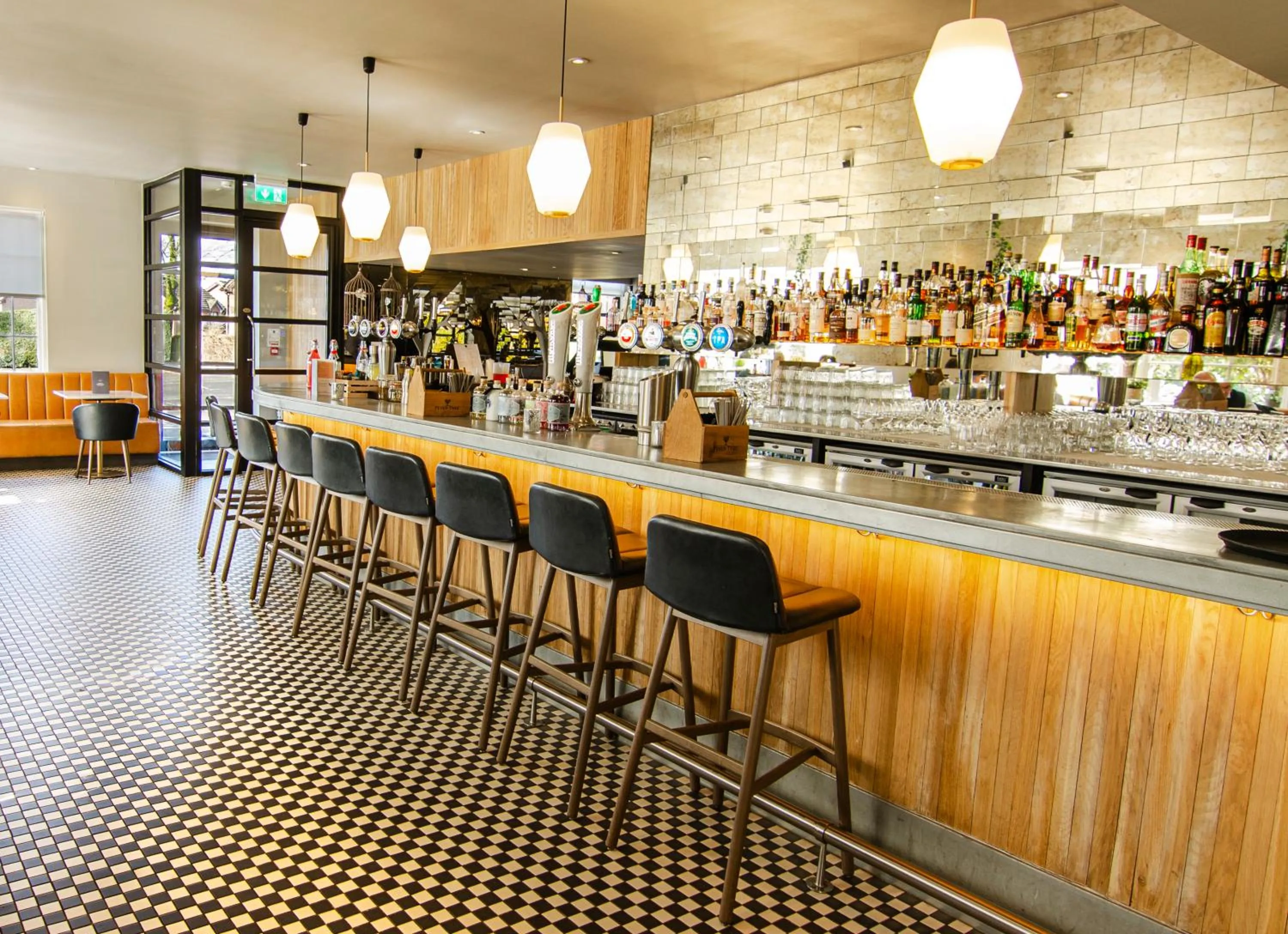 Restaurant/places to eat in Strathaven Hotel