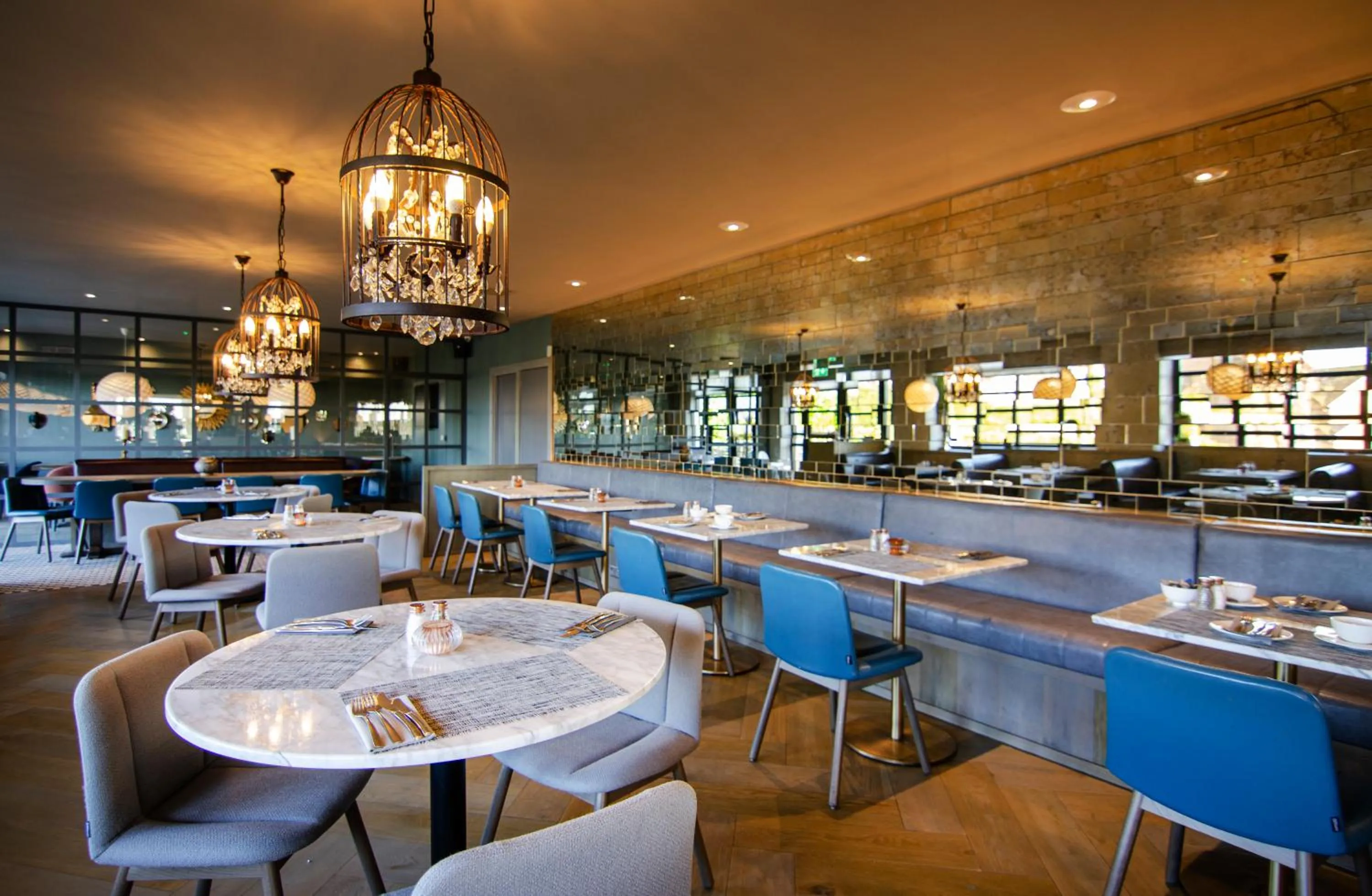 Restaurant/places to eat in Strathaven Hotel