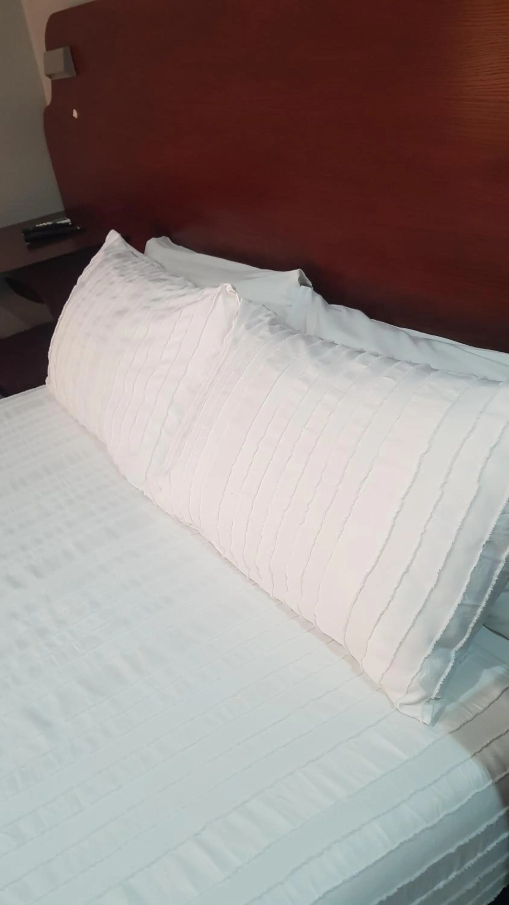 Bed in Rainbow Guest House and Tours