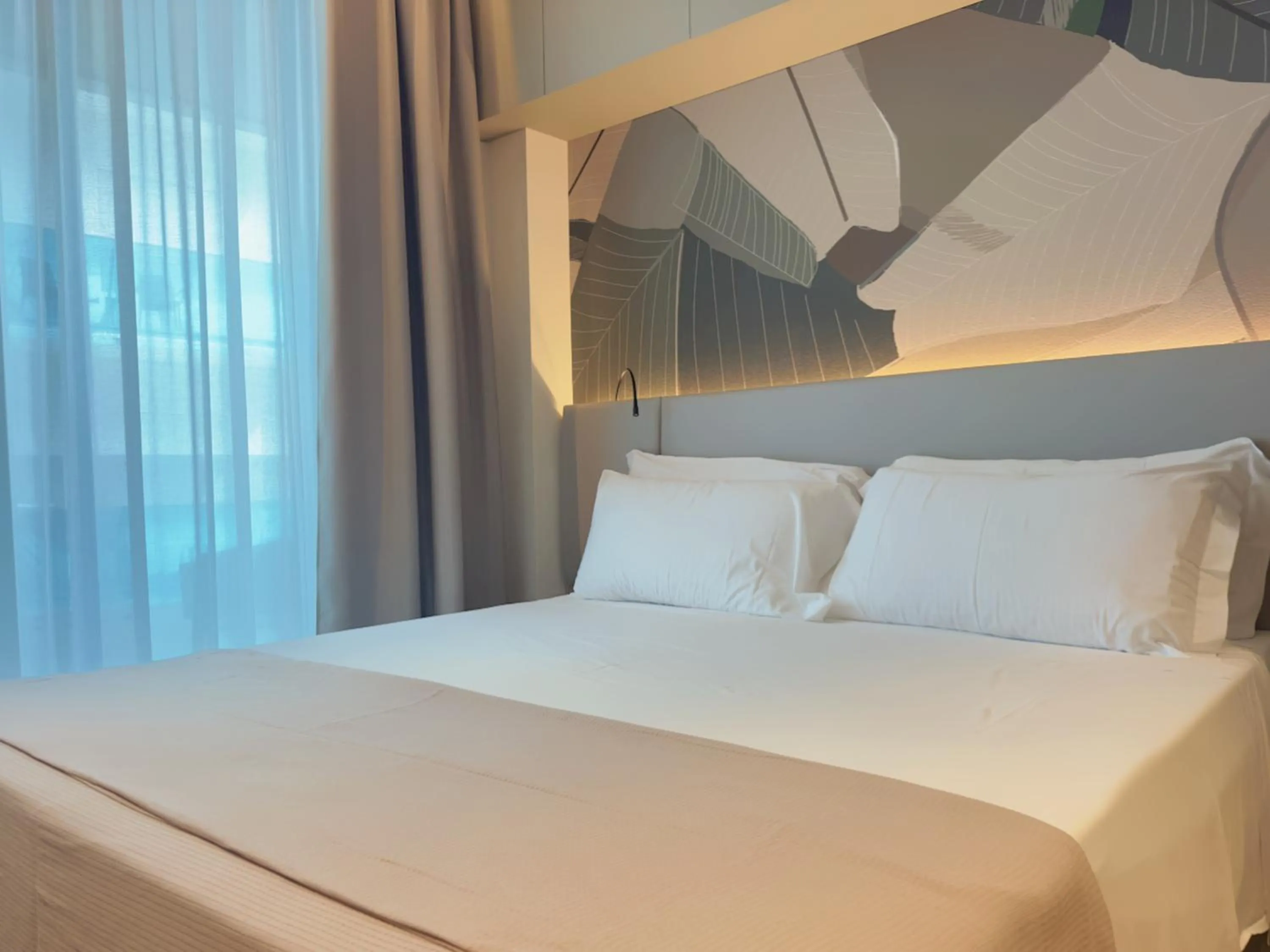 Bed in Hotel Continental