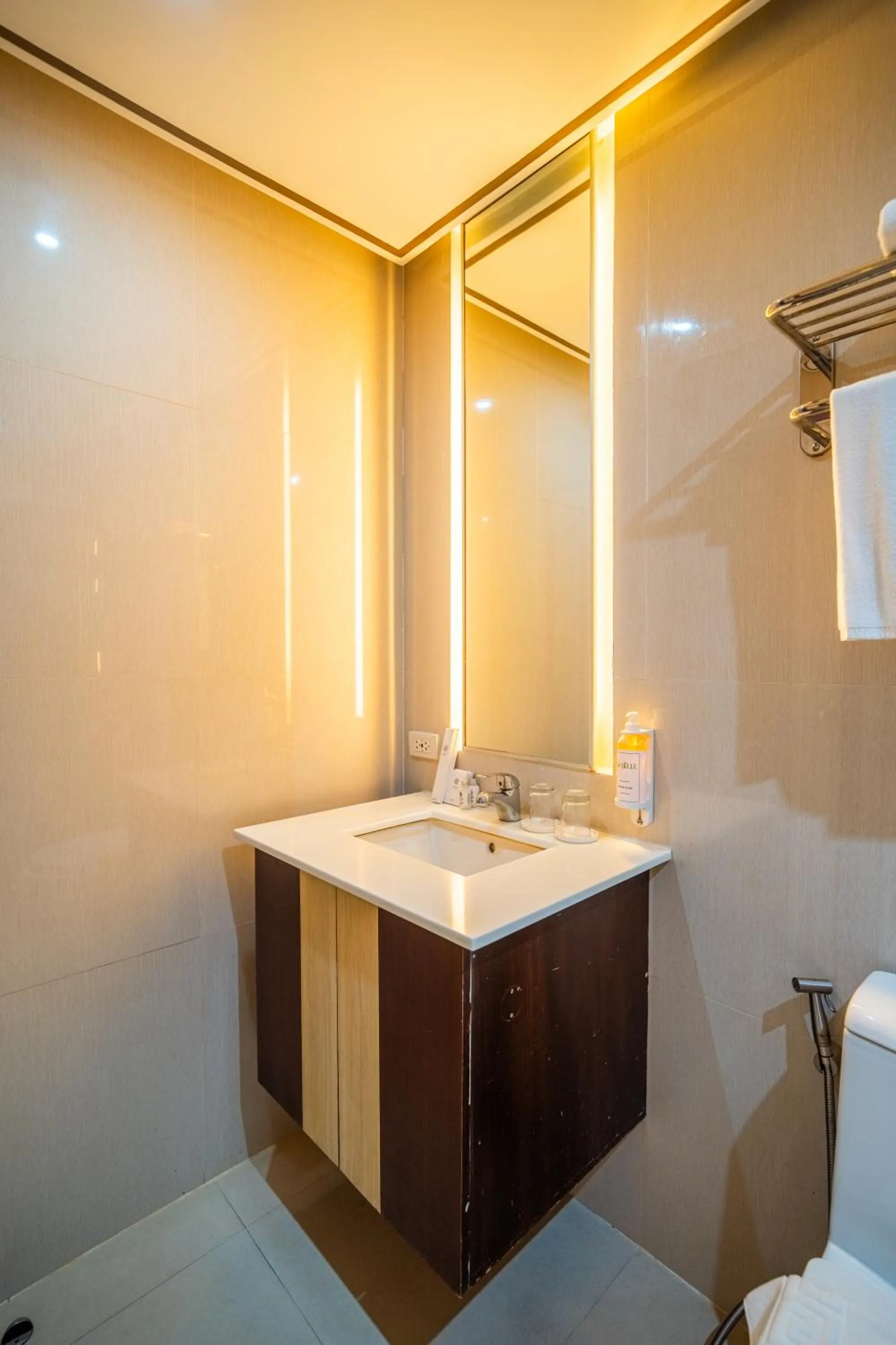 Bathroom in The Isabelle Hotel