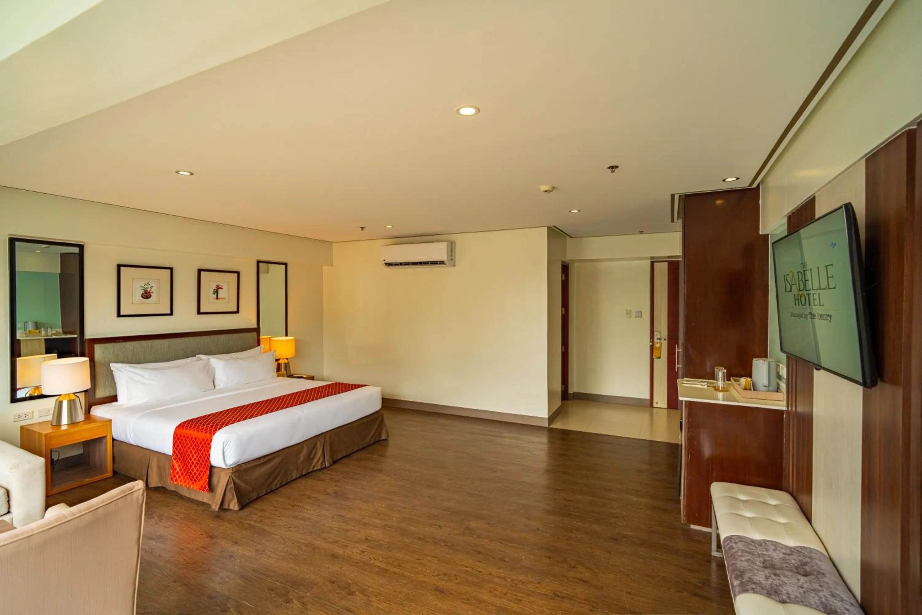 Bedroom, Bed in The Isabelle Hotel