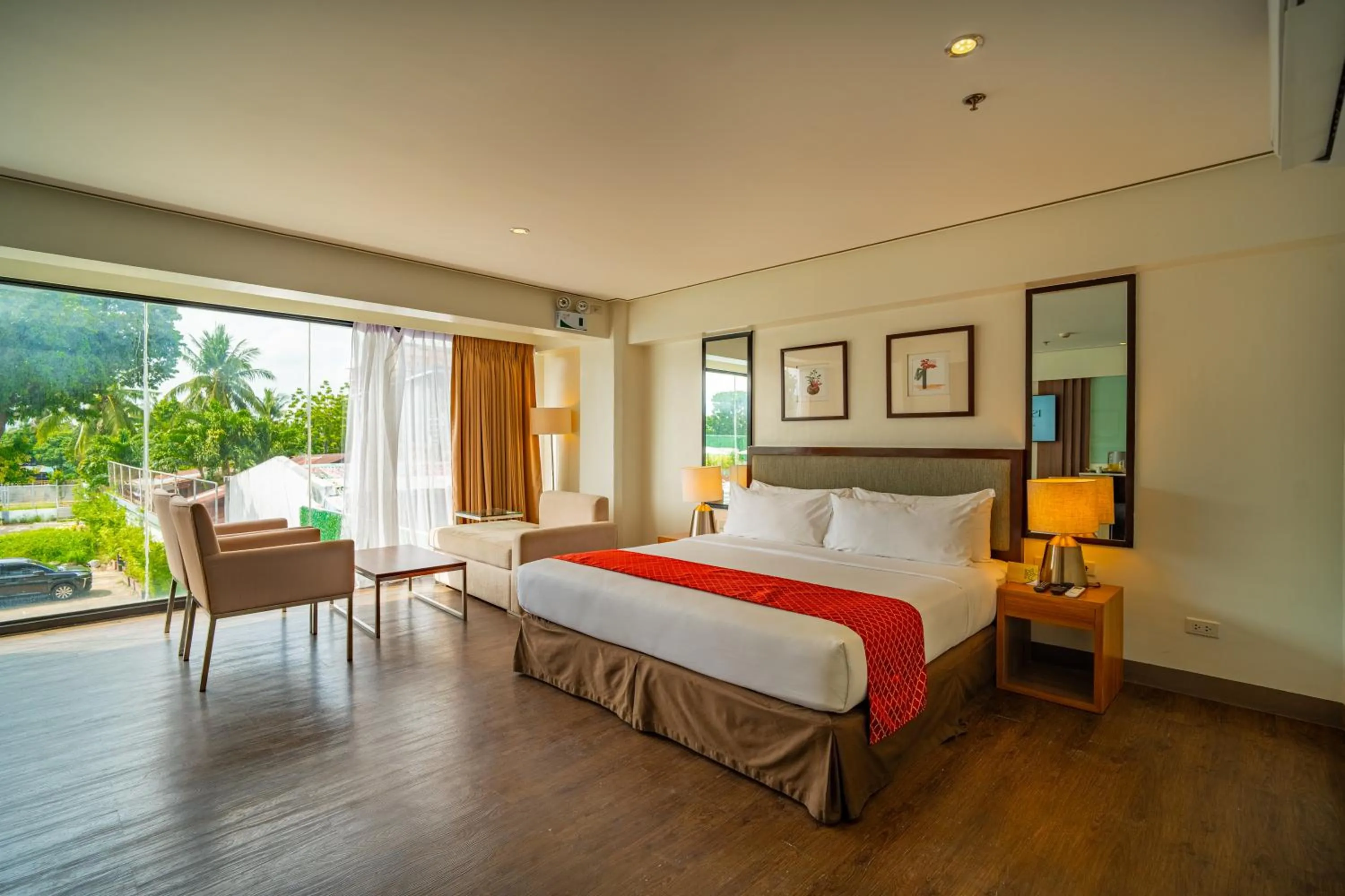 Bedroom, Bed in The Isabelle Hotel