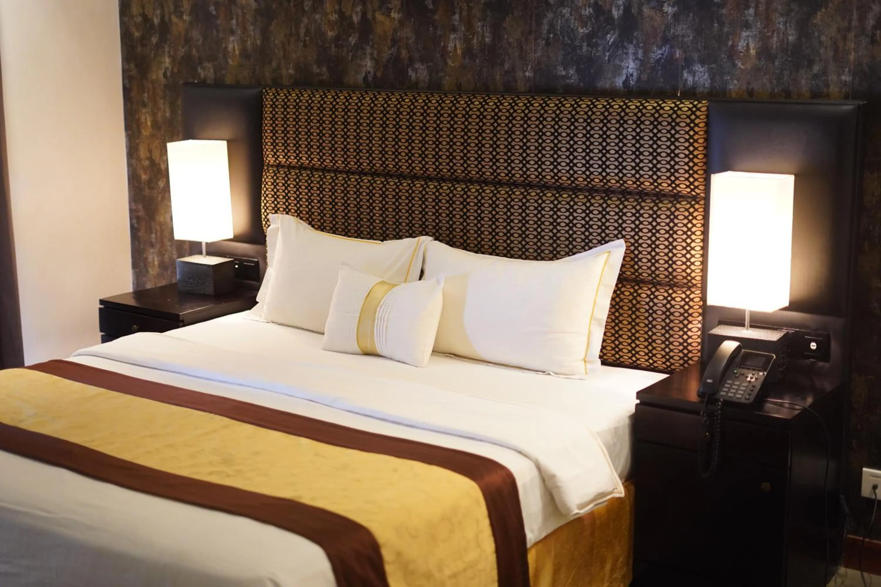 Bedroom, Bed in Golden Pearl Tangalle Beach