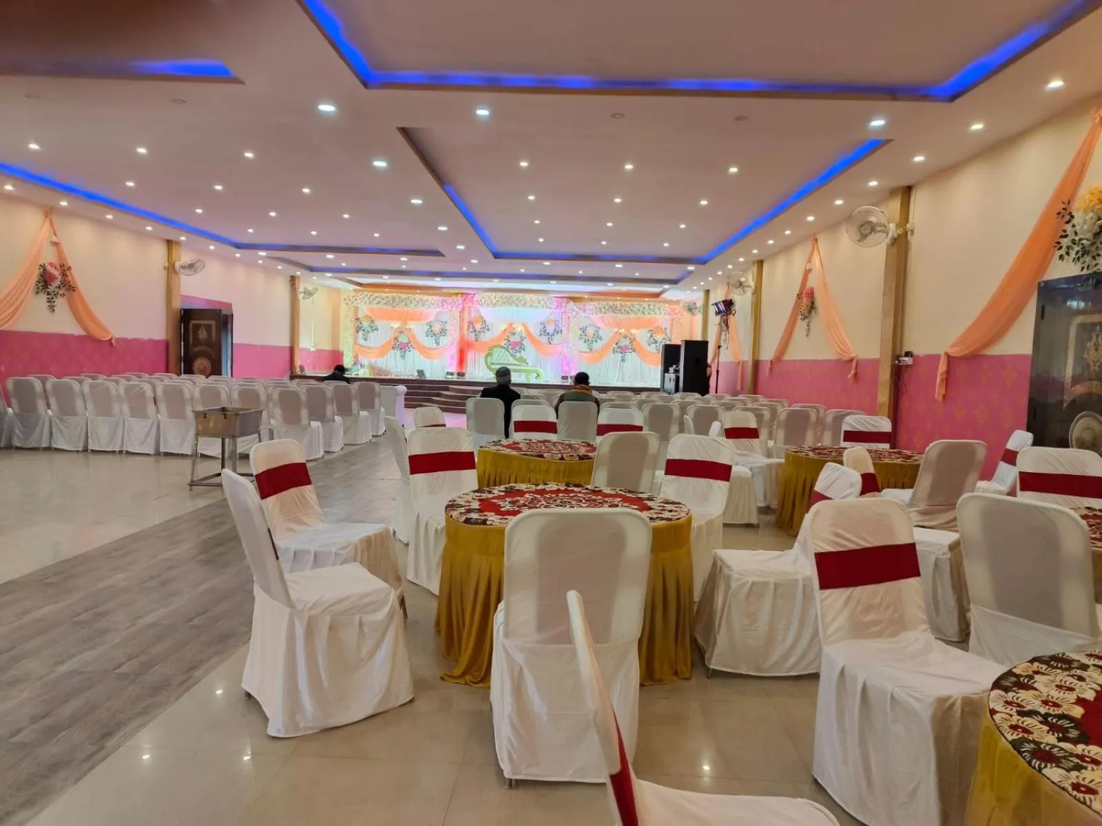 Business facilities in Raj Resort