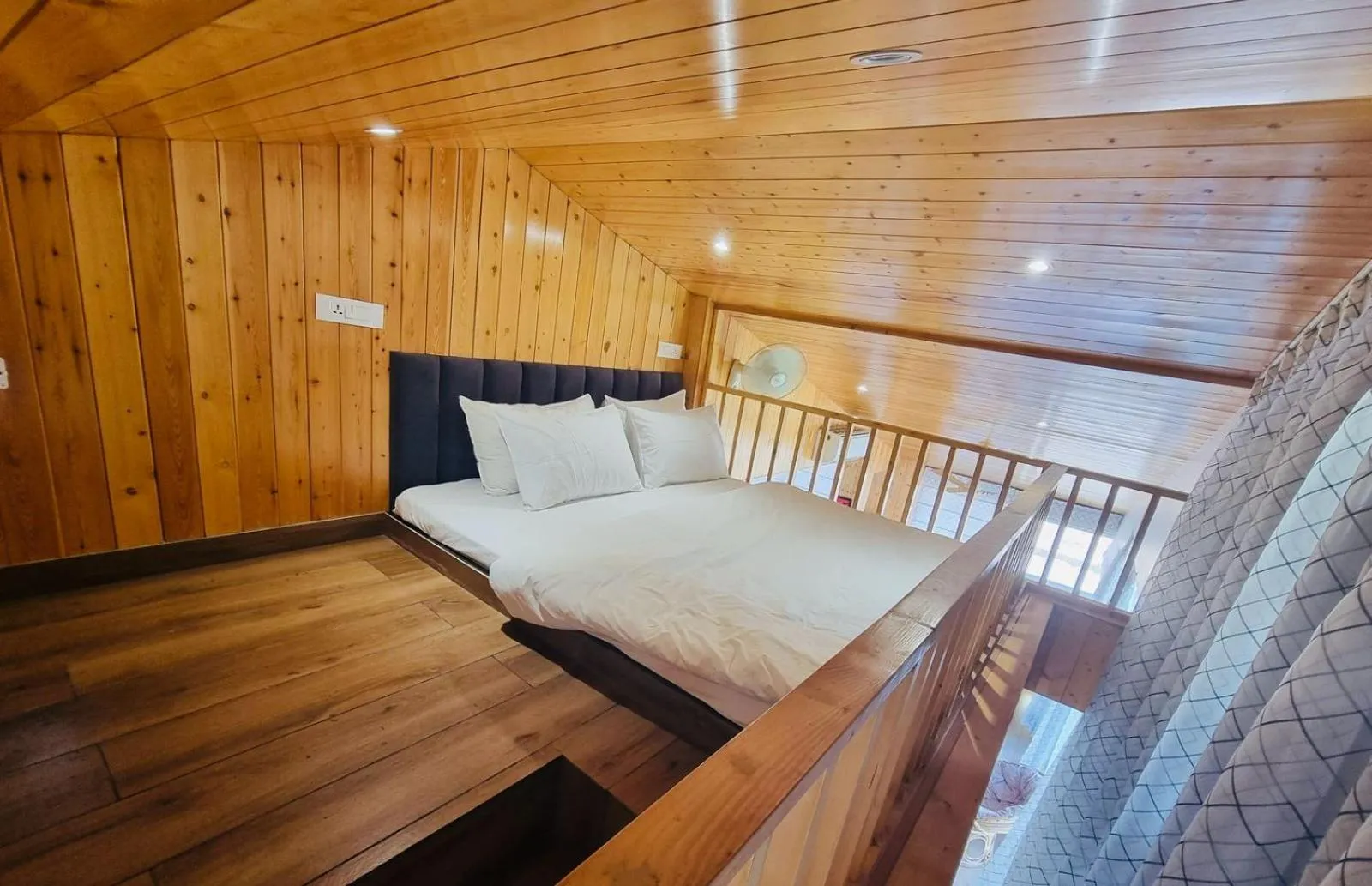 bunk bed in Eminence The Corbett