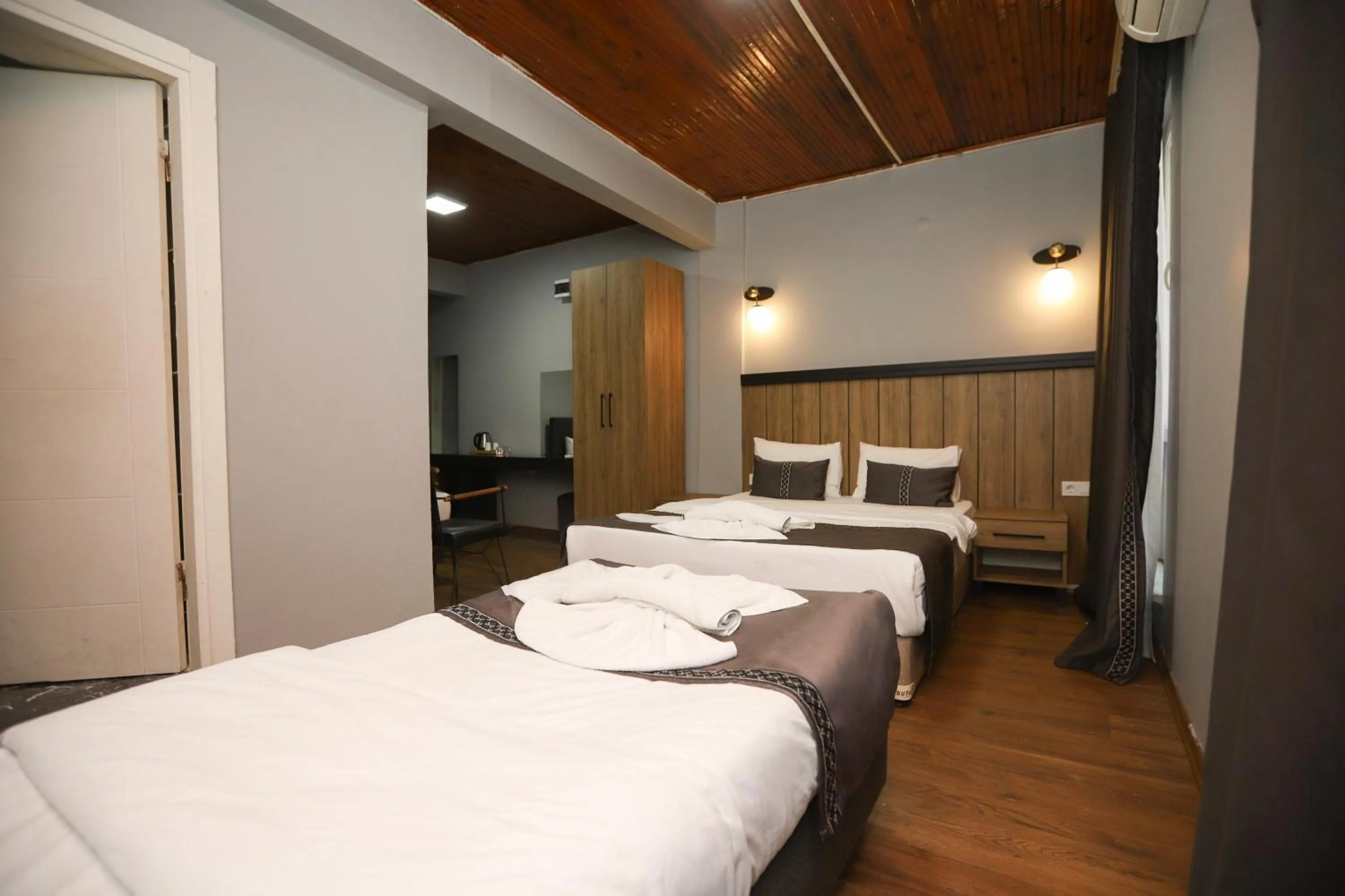 Bed in LA PERA SUİTES