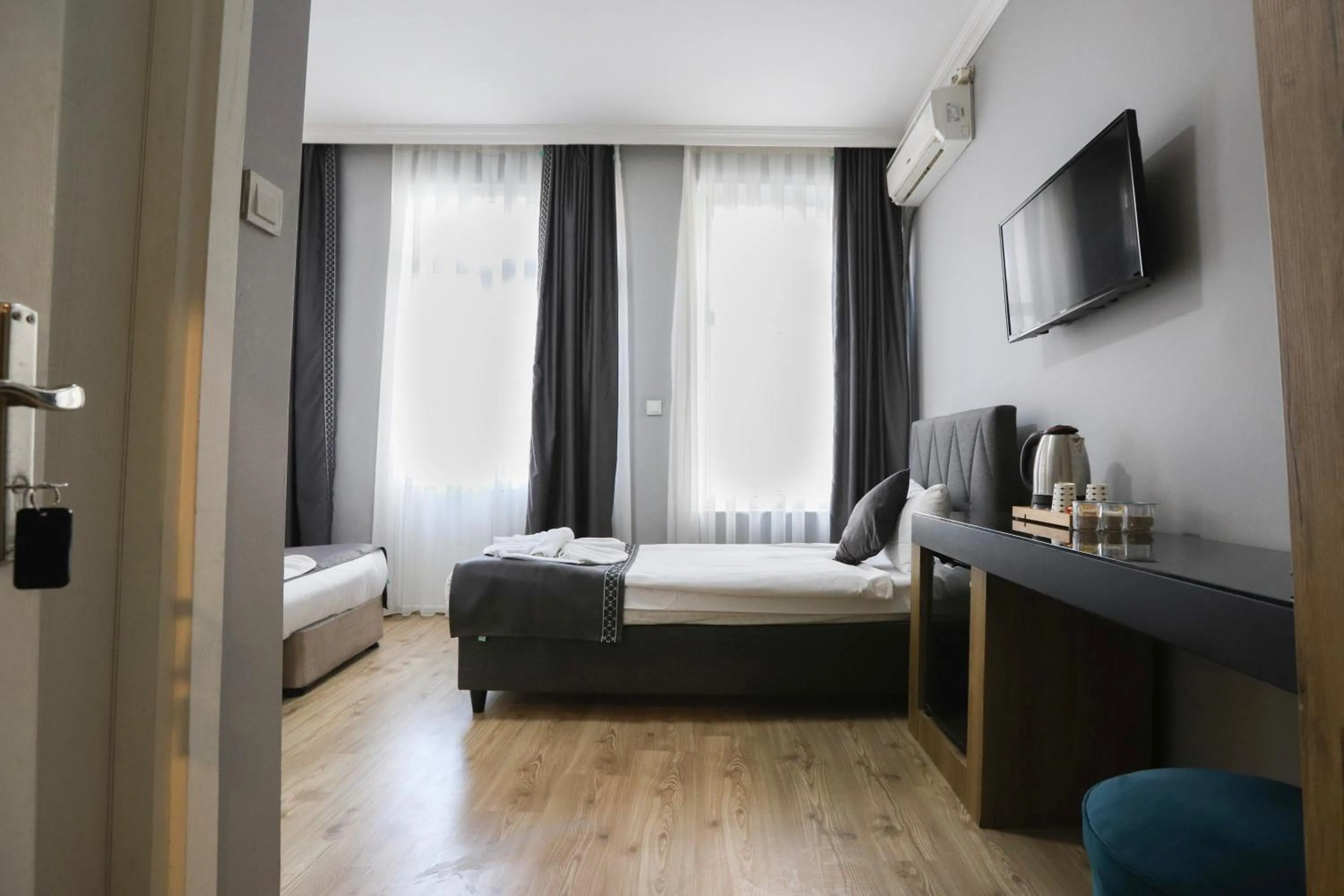 Bed in LA PERA SUİTES