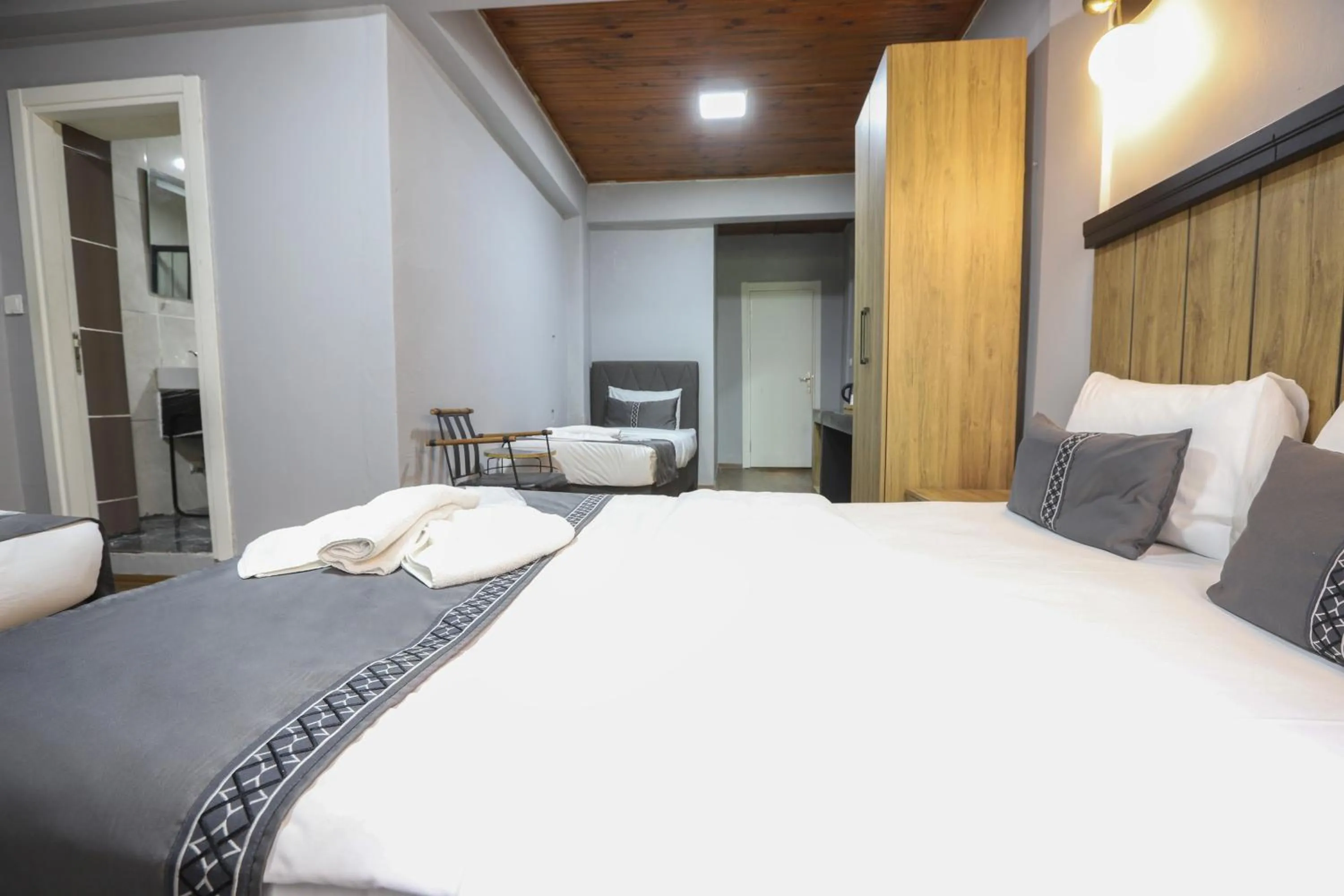 Bed in LA PERA SUİTES