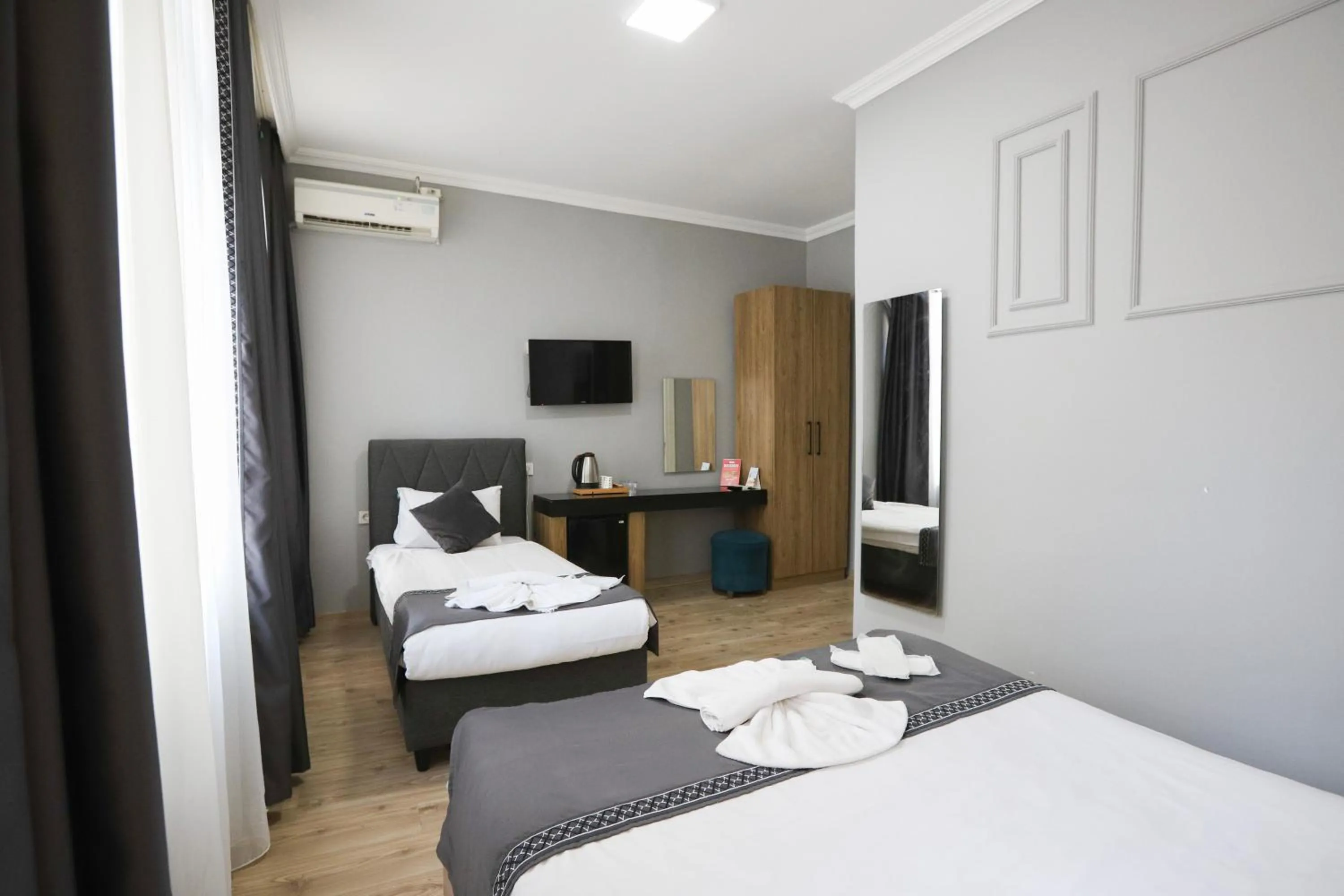 Bed in LA PERA SUİTES