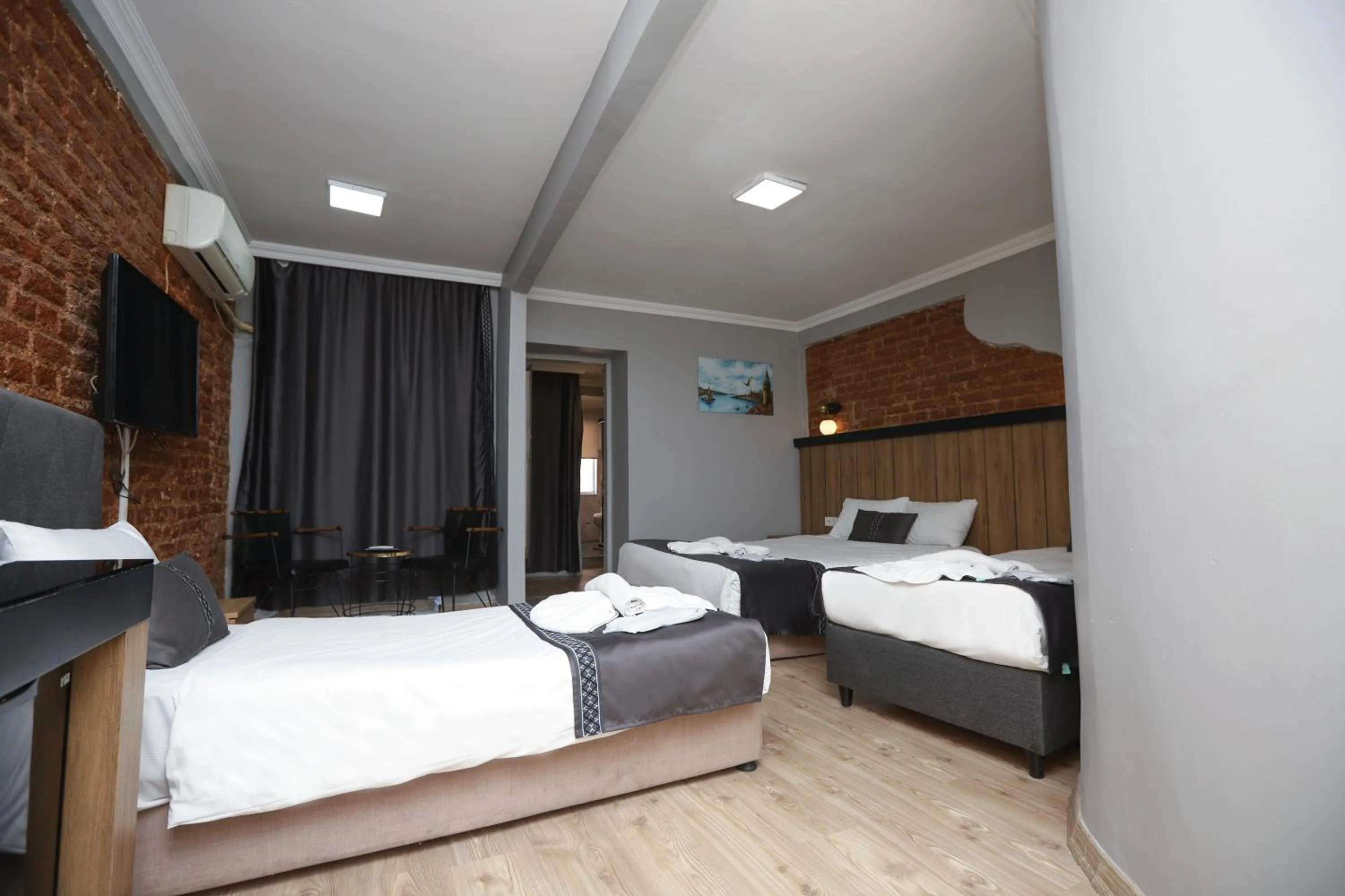 Bed in LA PERA SUİTES