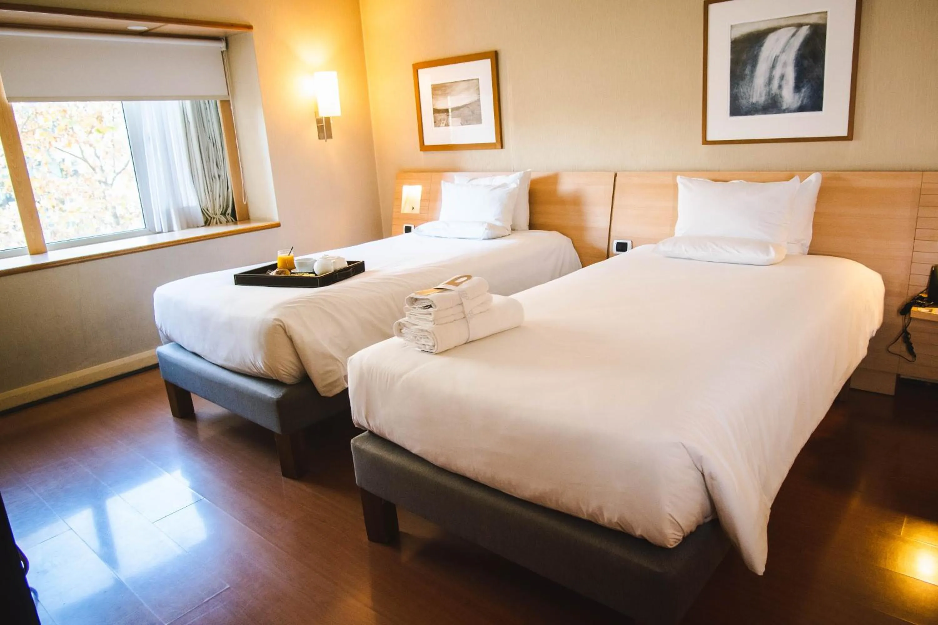 Photo of the whole room, Bed in Novotel Santiago Vitacura