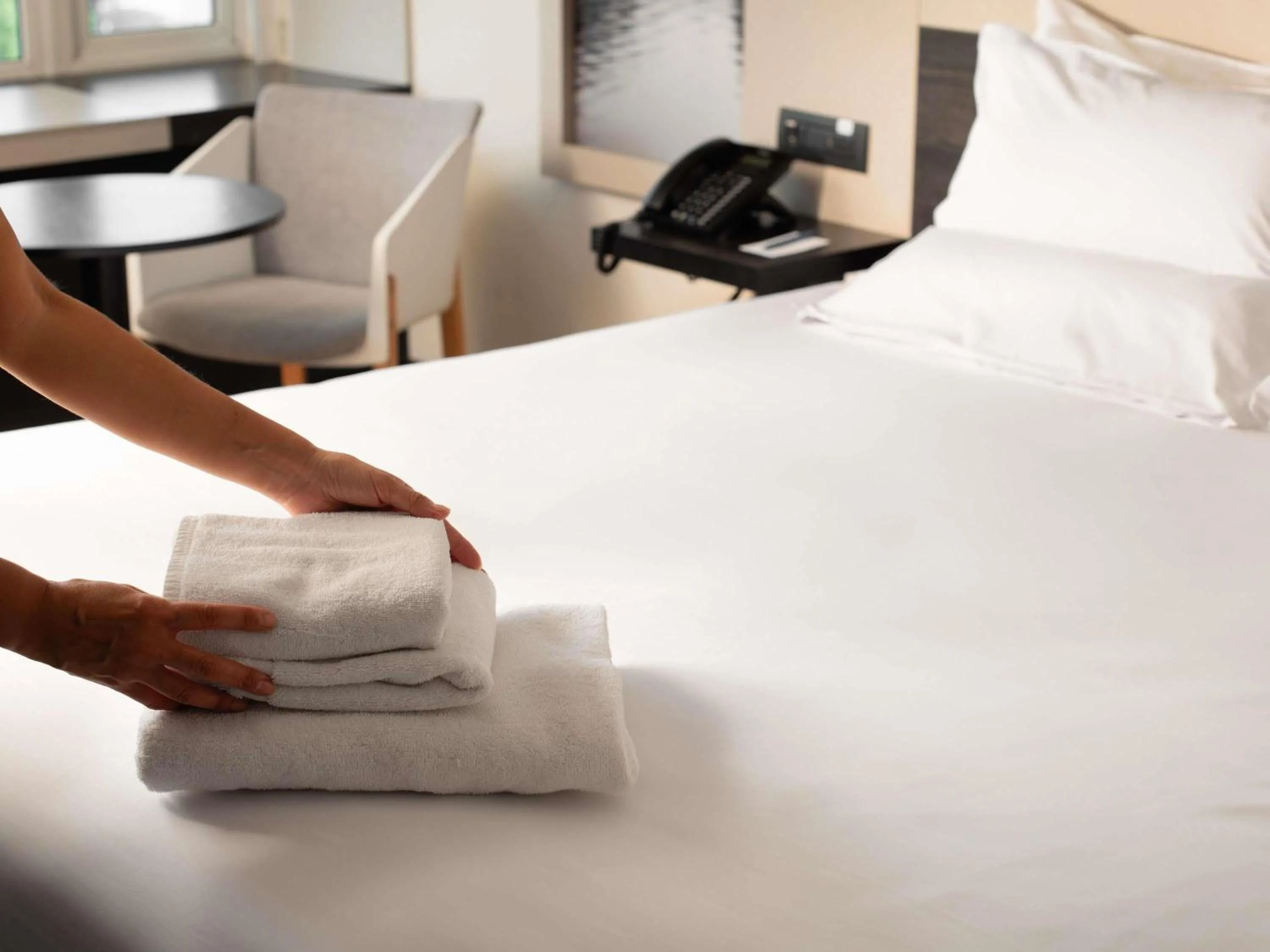 Bedroom, Bed in Novotel Santiago Vitacura