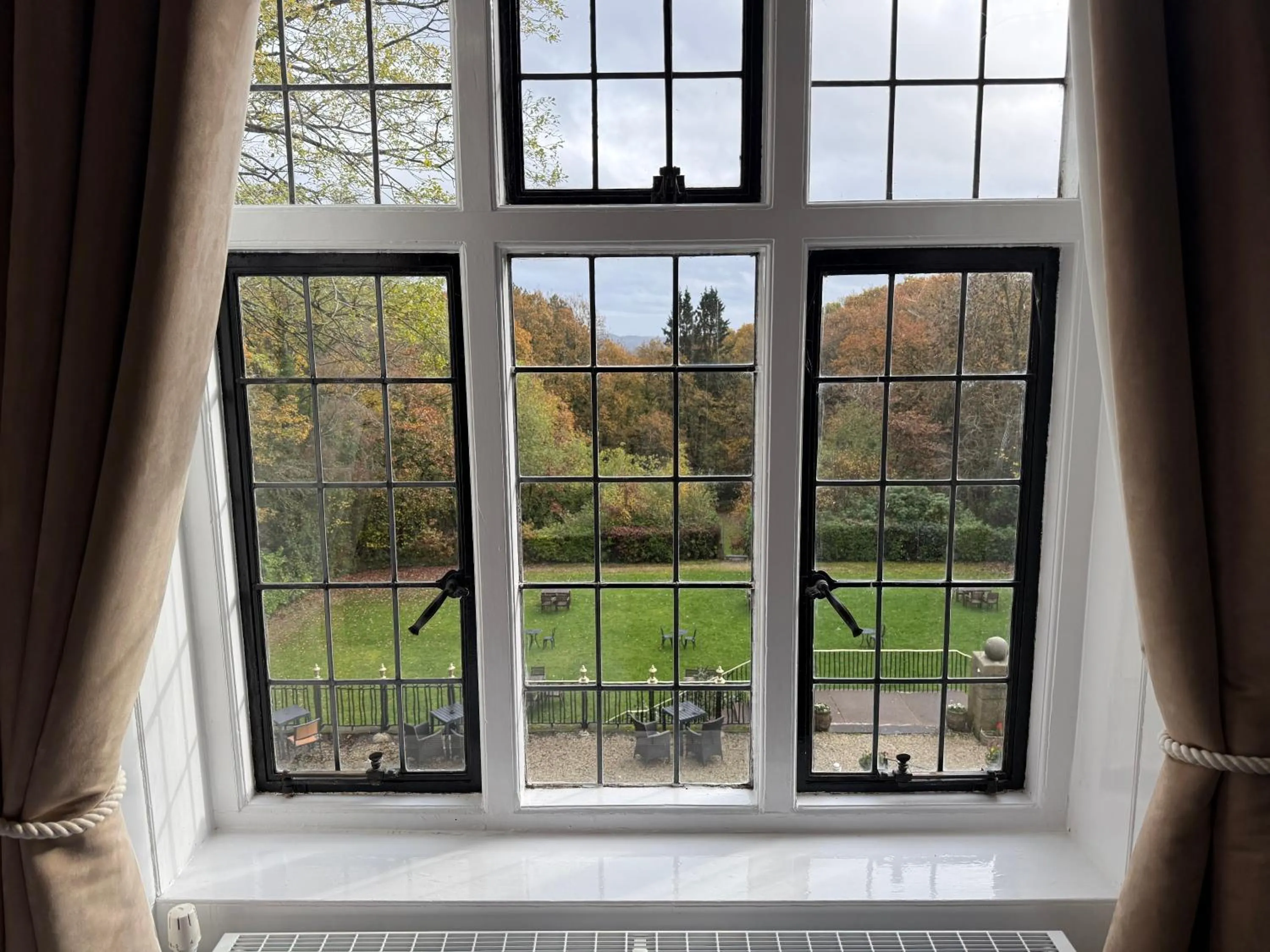 Garden view in Southcrest Manor Hotel, Best Western Signature Collection