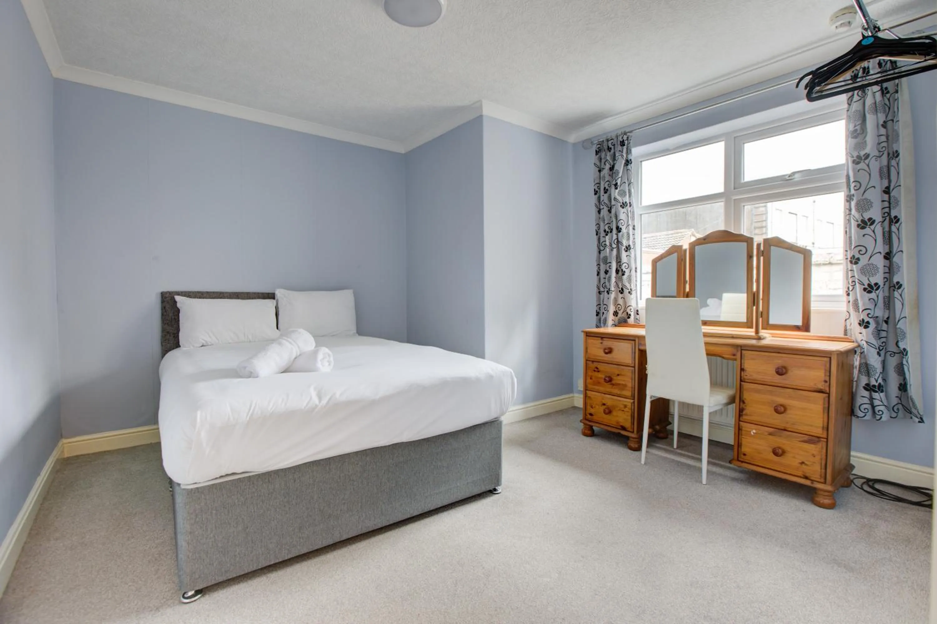 Property building, Bed in The Sandringham Court Hotel & Apartment Welcoming Large and Small Groups for 16 years