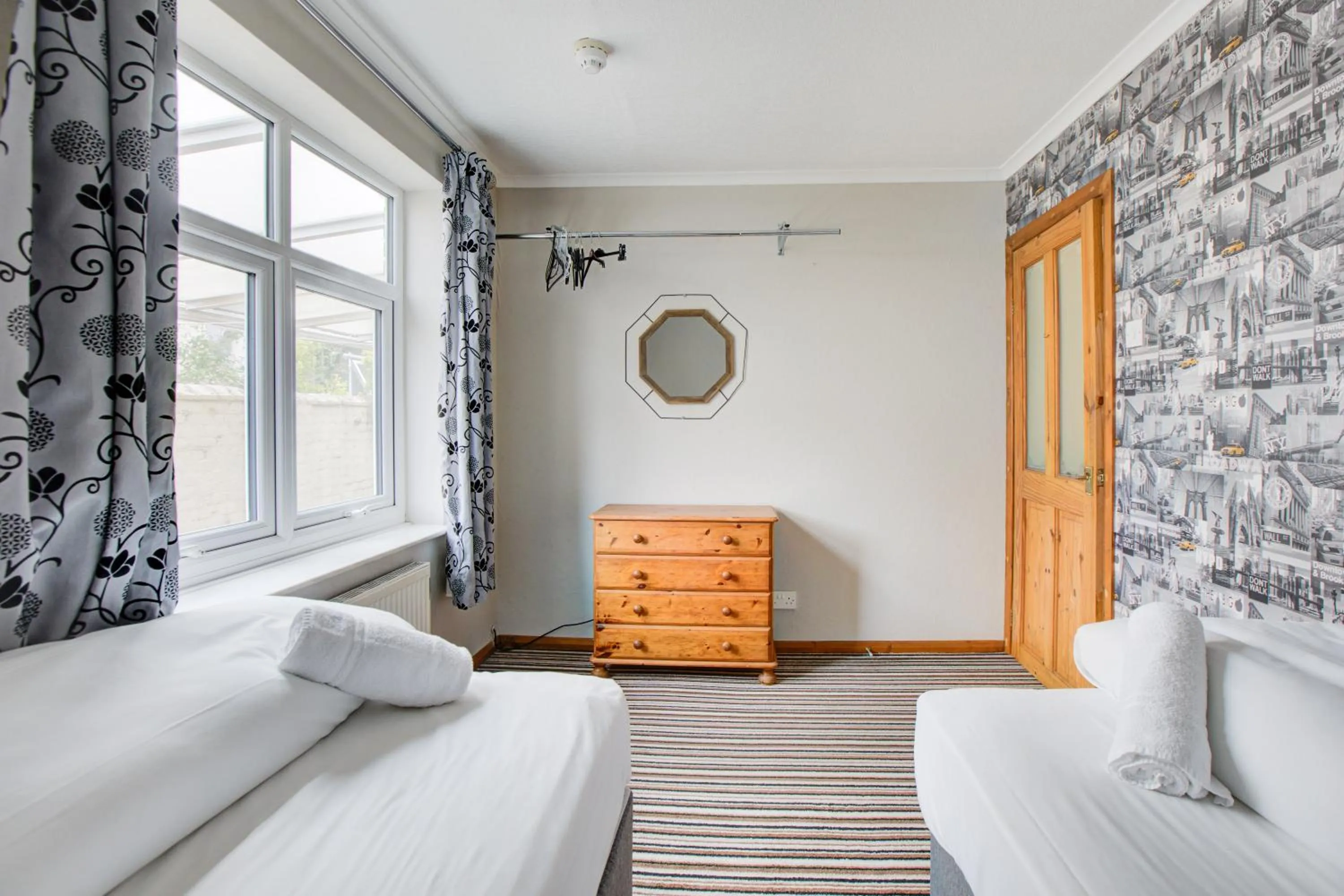 Property building, Bed in The Sandringham Court Hotel & Apartment Welcoming Large and Small Groups for 16 years