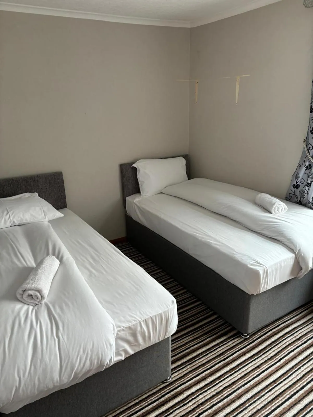 Bedroom, Bed in The Sandringham Court Hotel & Apartment Welcoming Large and Small Groups for 16 years