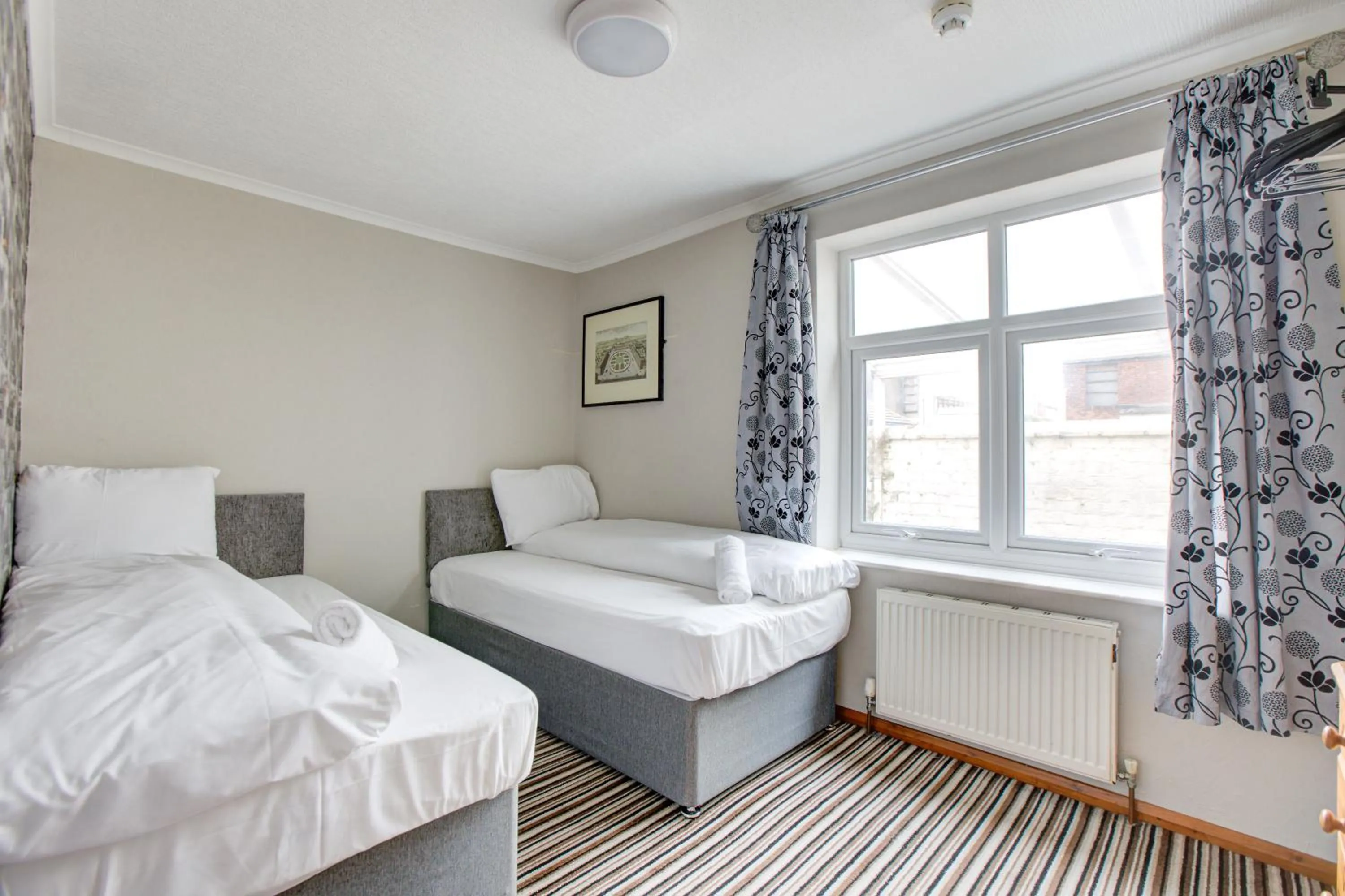 Property building, Bed in The Sandringham Court Hotel & Apartment Welcoming Large and Small Groups for 16 years