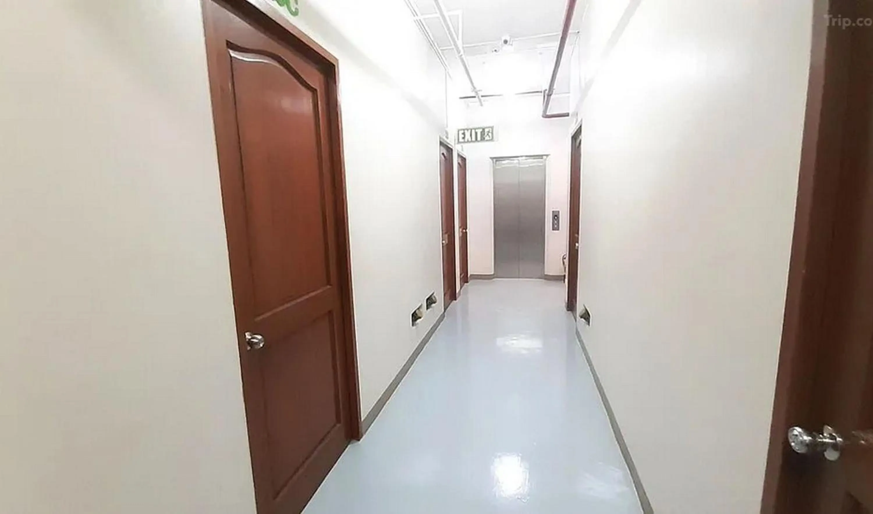 room service in iPark Hotel by Hiverooms