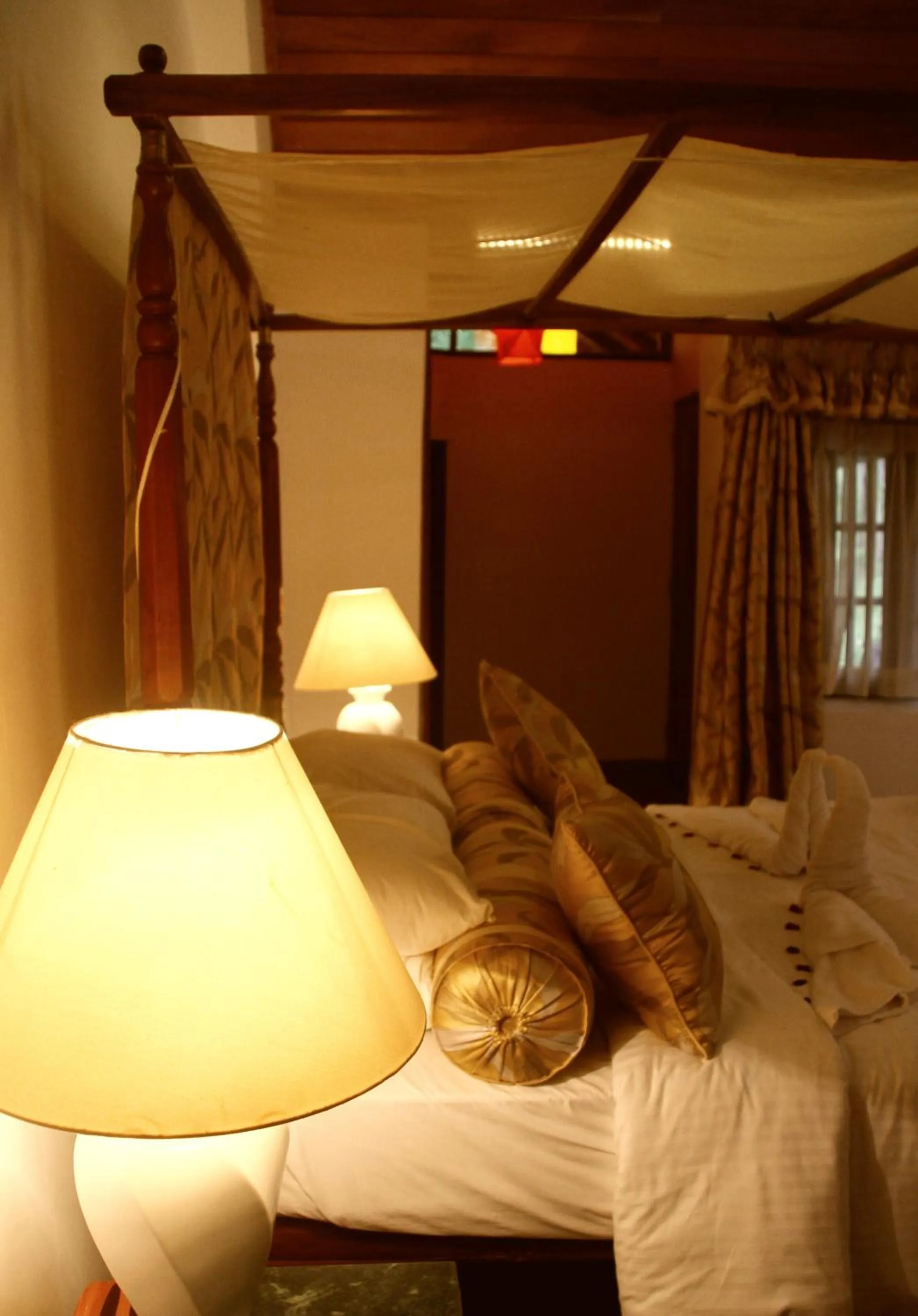 Bedroom, Bed in Athulya Villas, Kandy