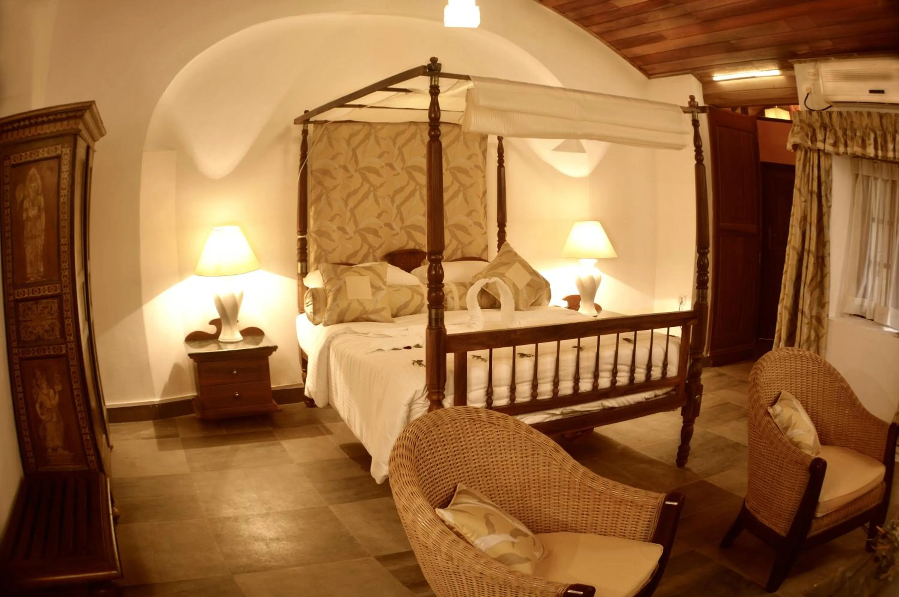 Bedroom, Bed in Athulya Villas, Kandy